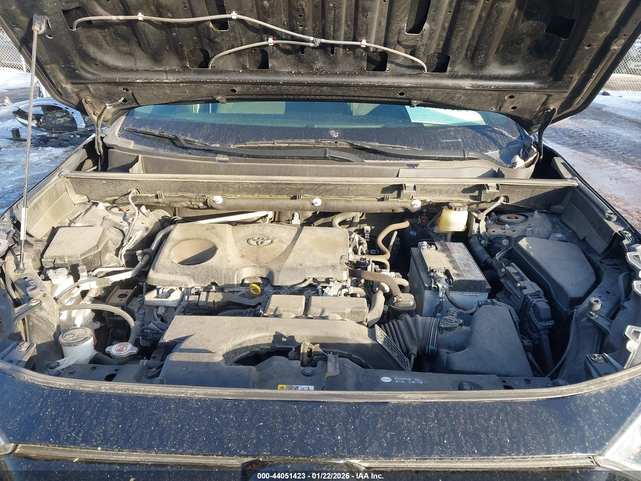 TOYOTA RAV4 image 10