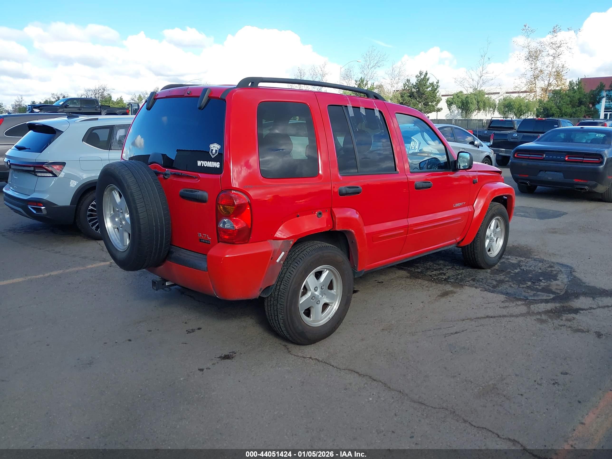 JEEP LIBERTY image 4