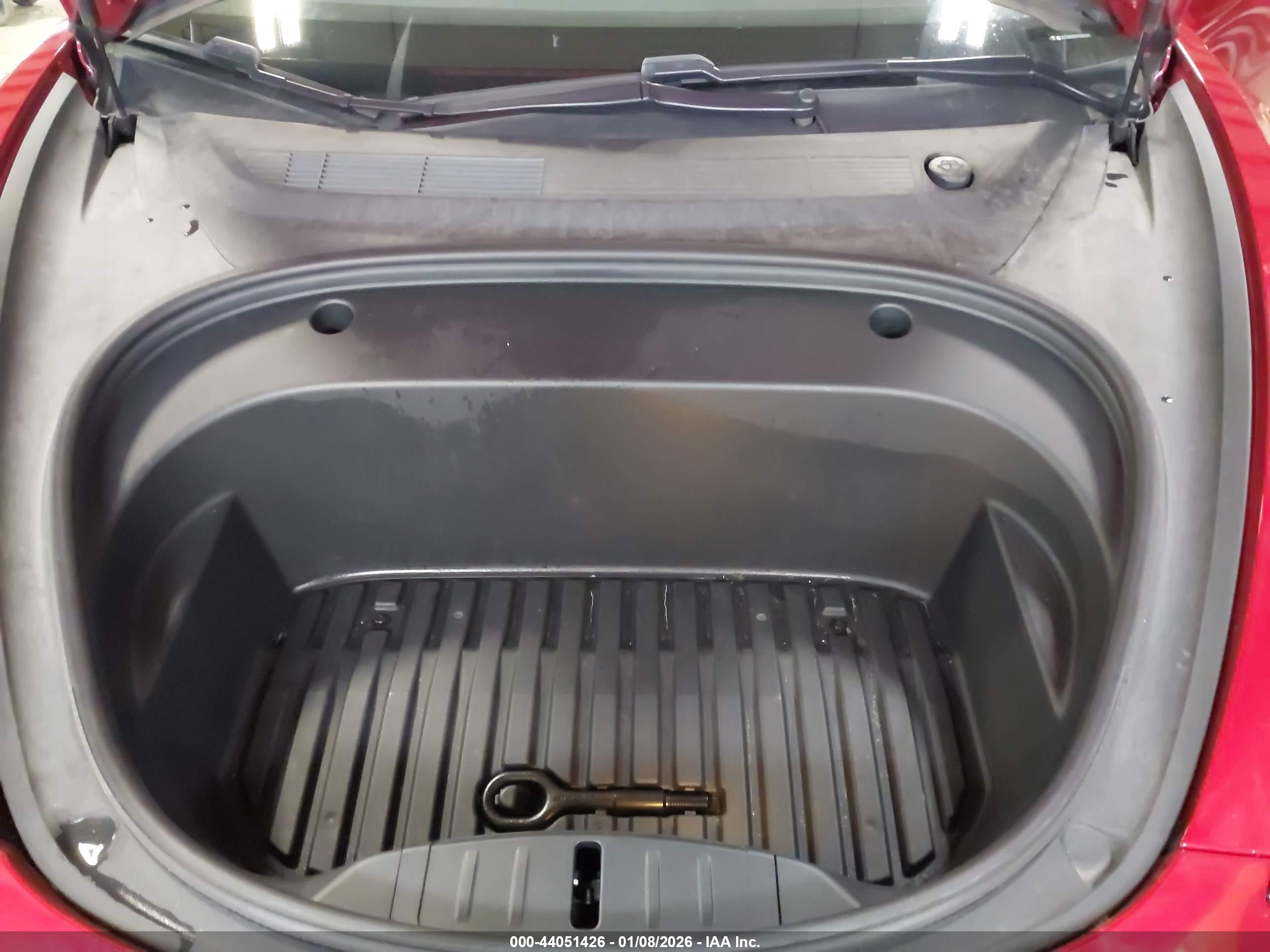 TESLA MODEL image 10