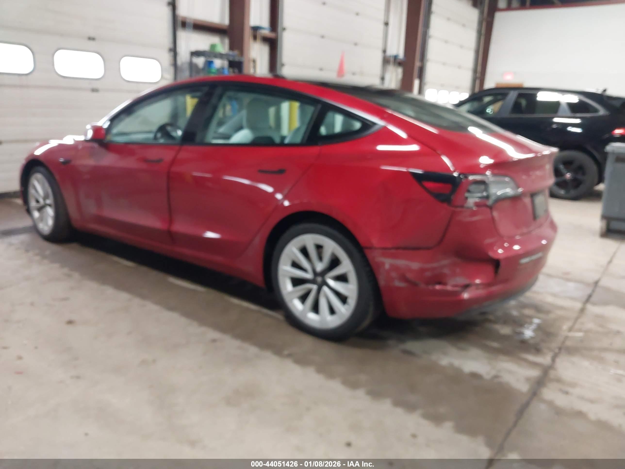 TESLA MODEL image 3