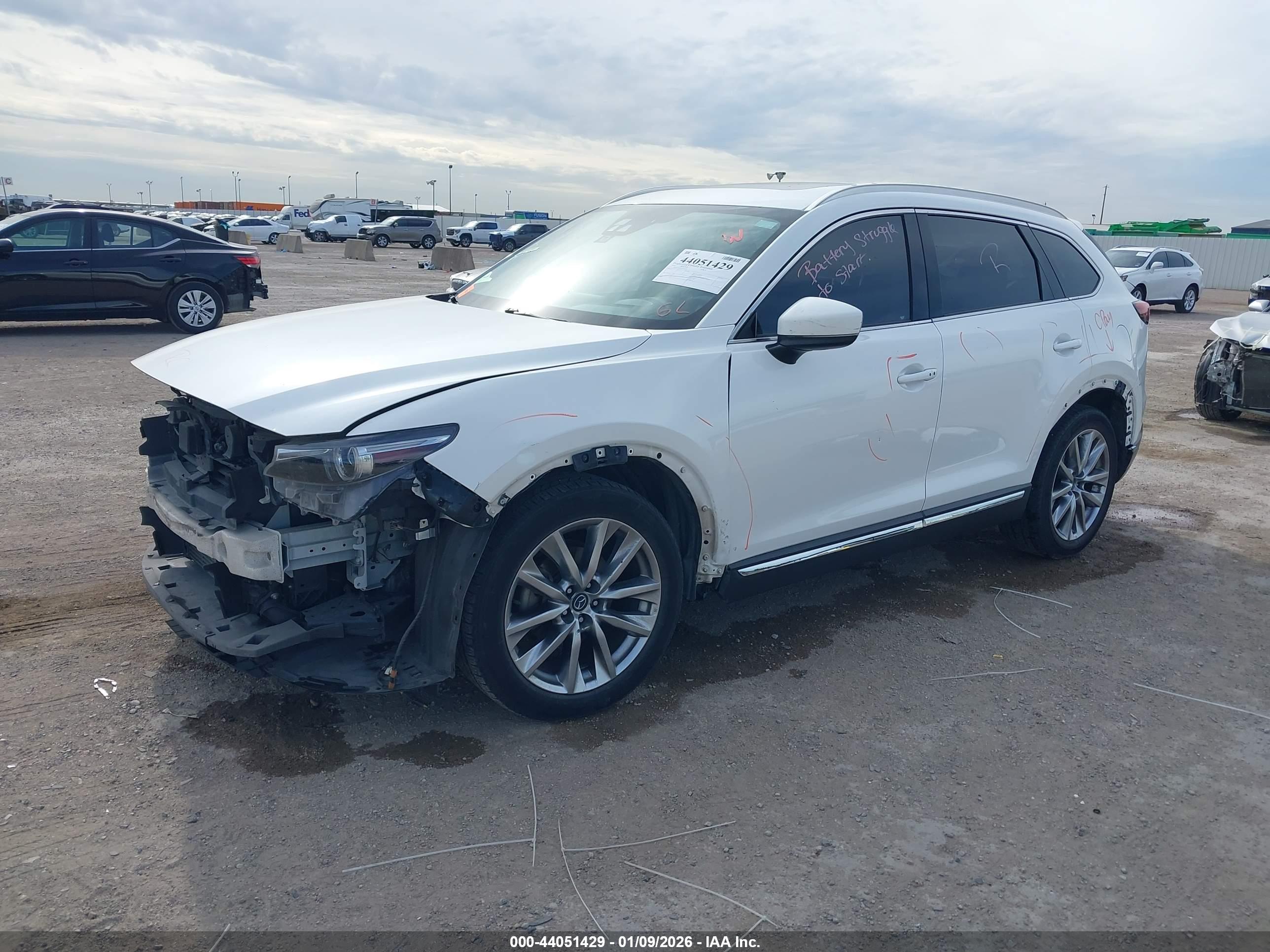 MAZDA CX-9 image 2