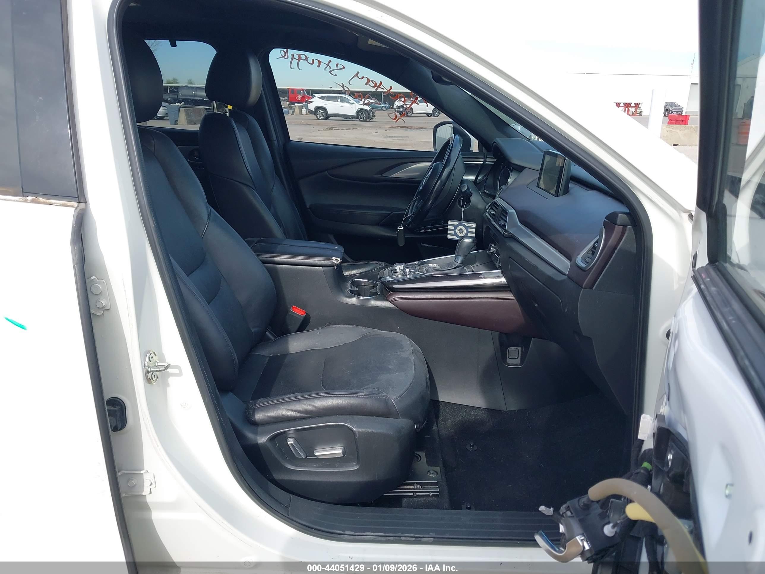 MAZDA CX-9 image 5