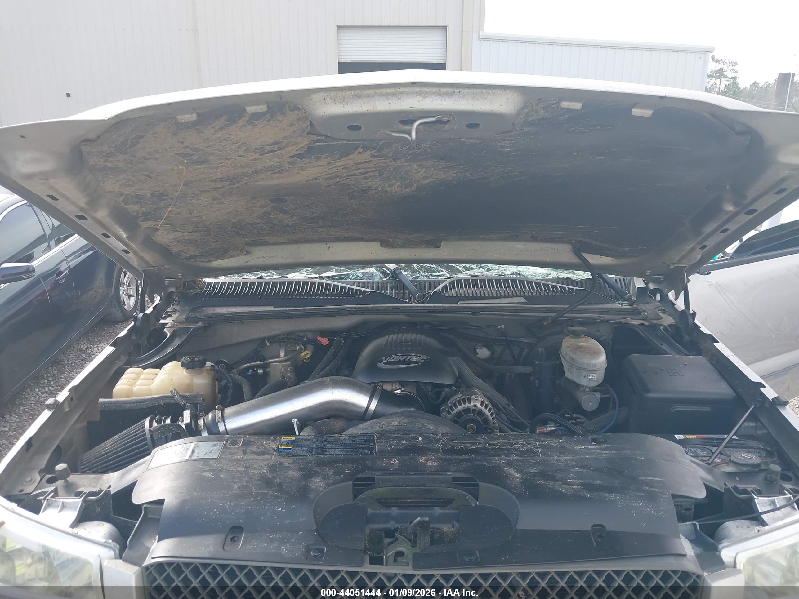 CHEVROLET SILVERADO image 10