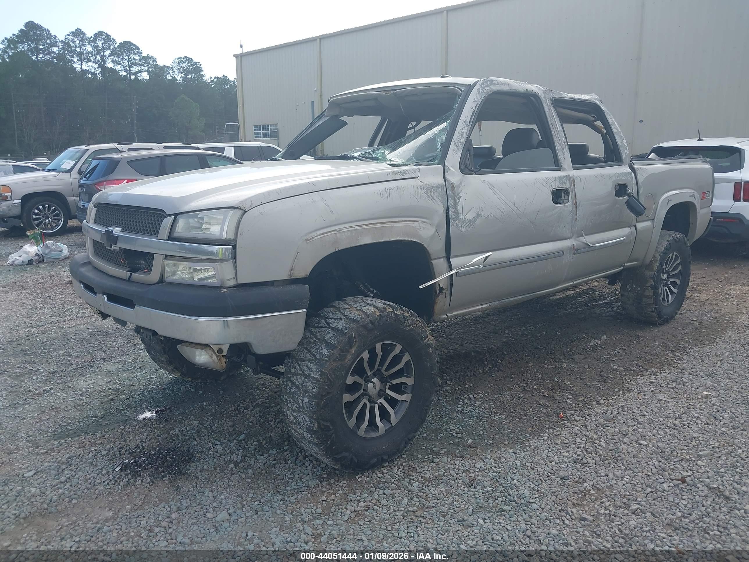 CHEVROLET SILVERADO image 2