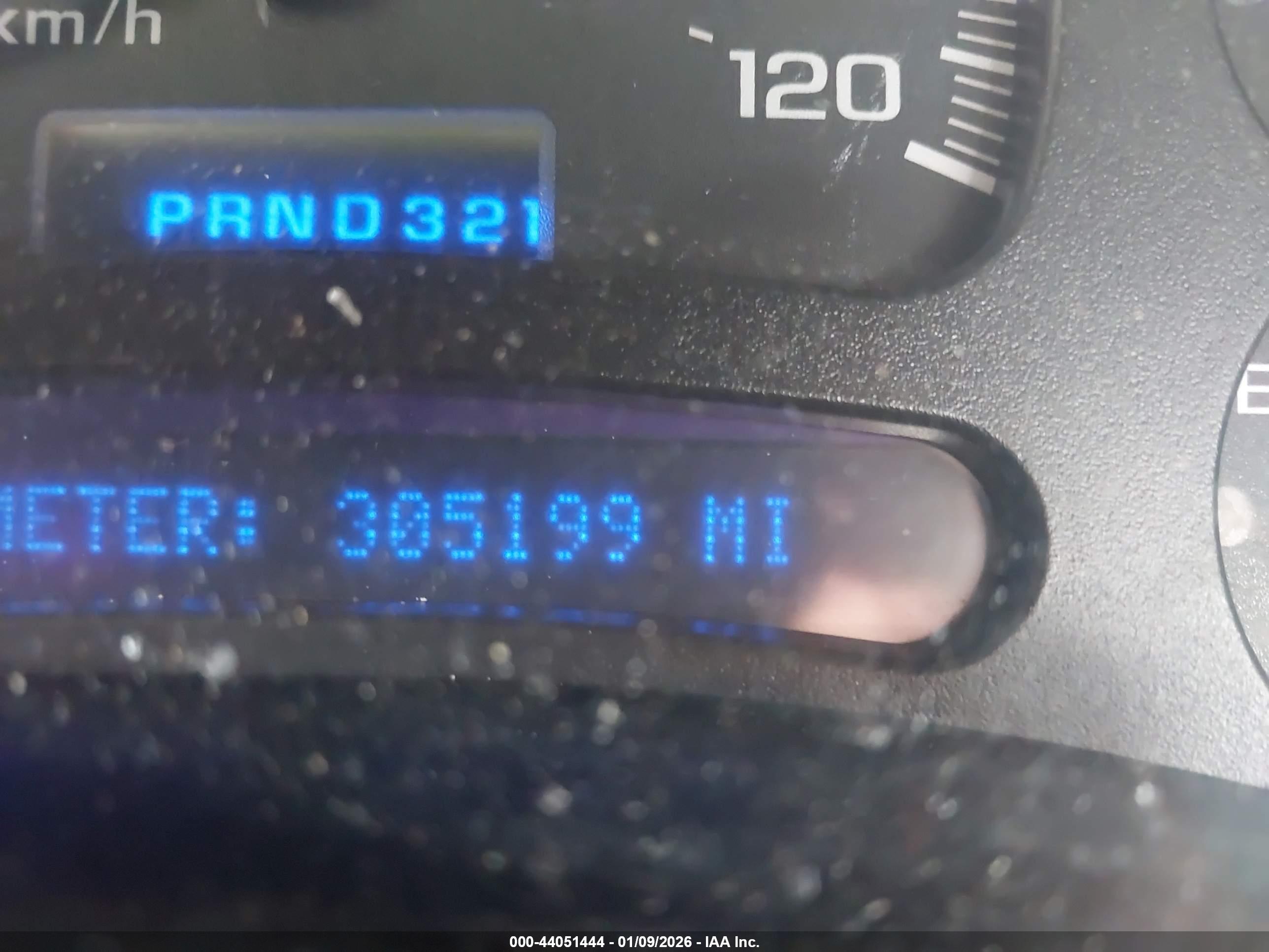 CHEVROLET SILVERADO image 7