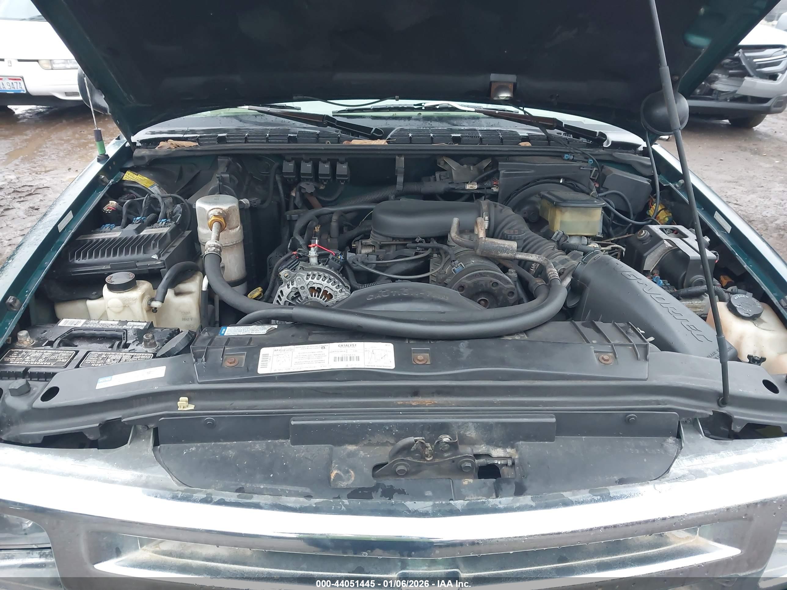 CHEVROLET S-10 image 10