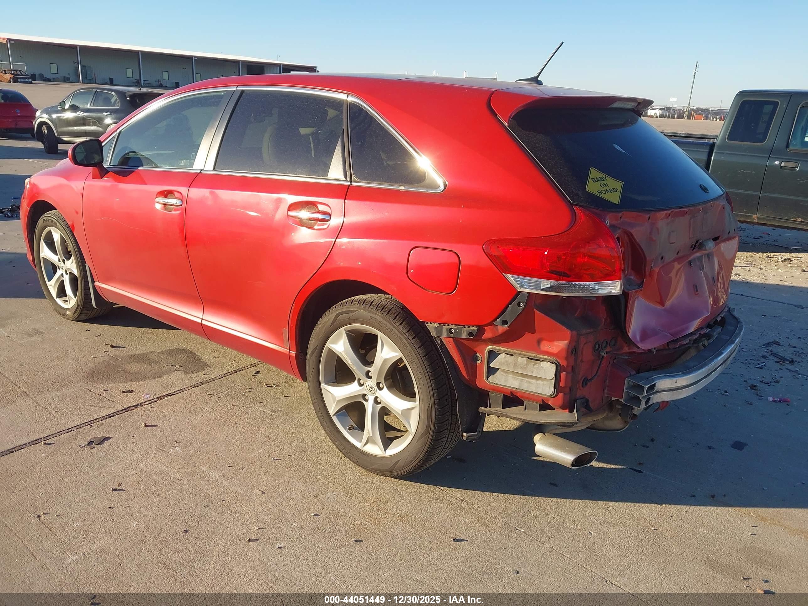 TOYOTA VENZA image 3