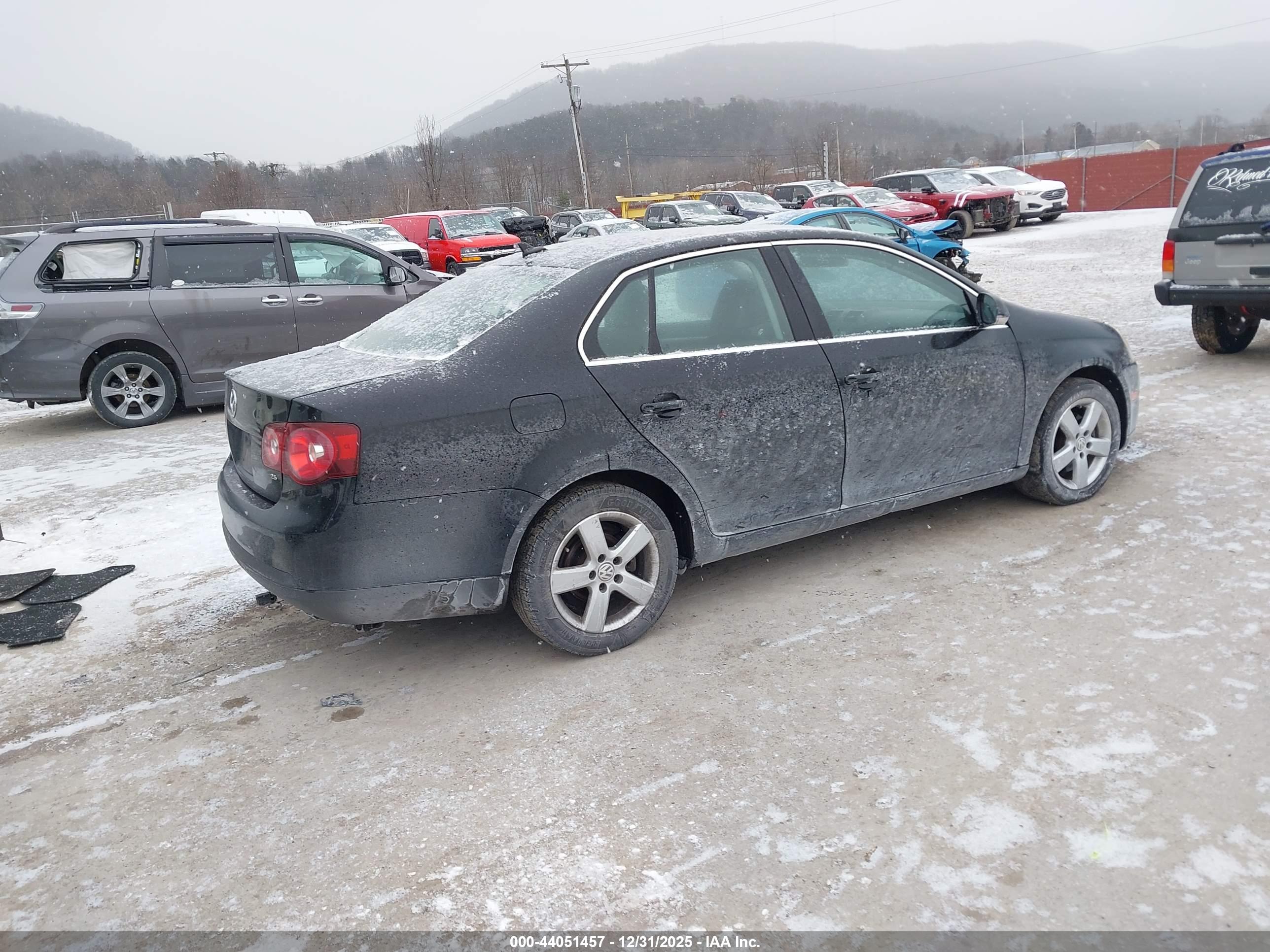 VOLKSWAGEN JETTA image 4