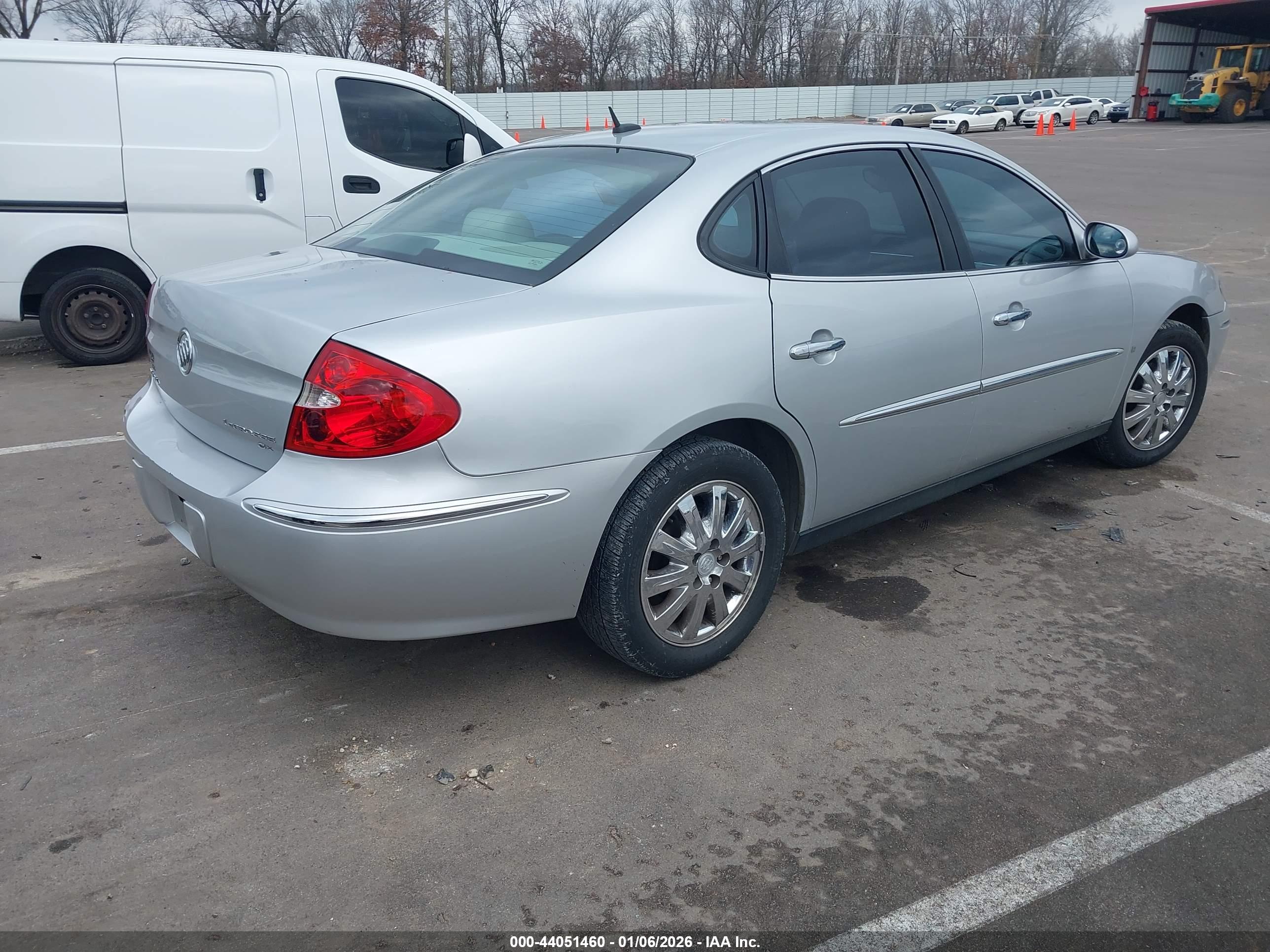 BUICK LACROSSE image 4