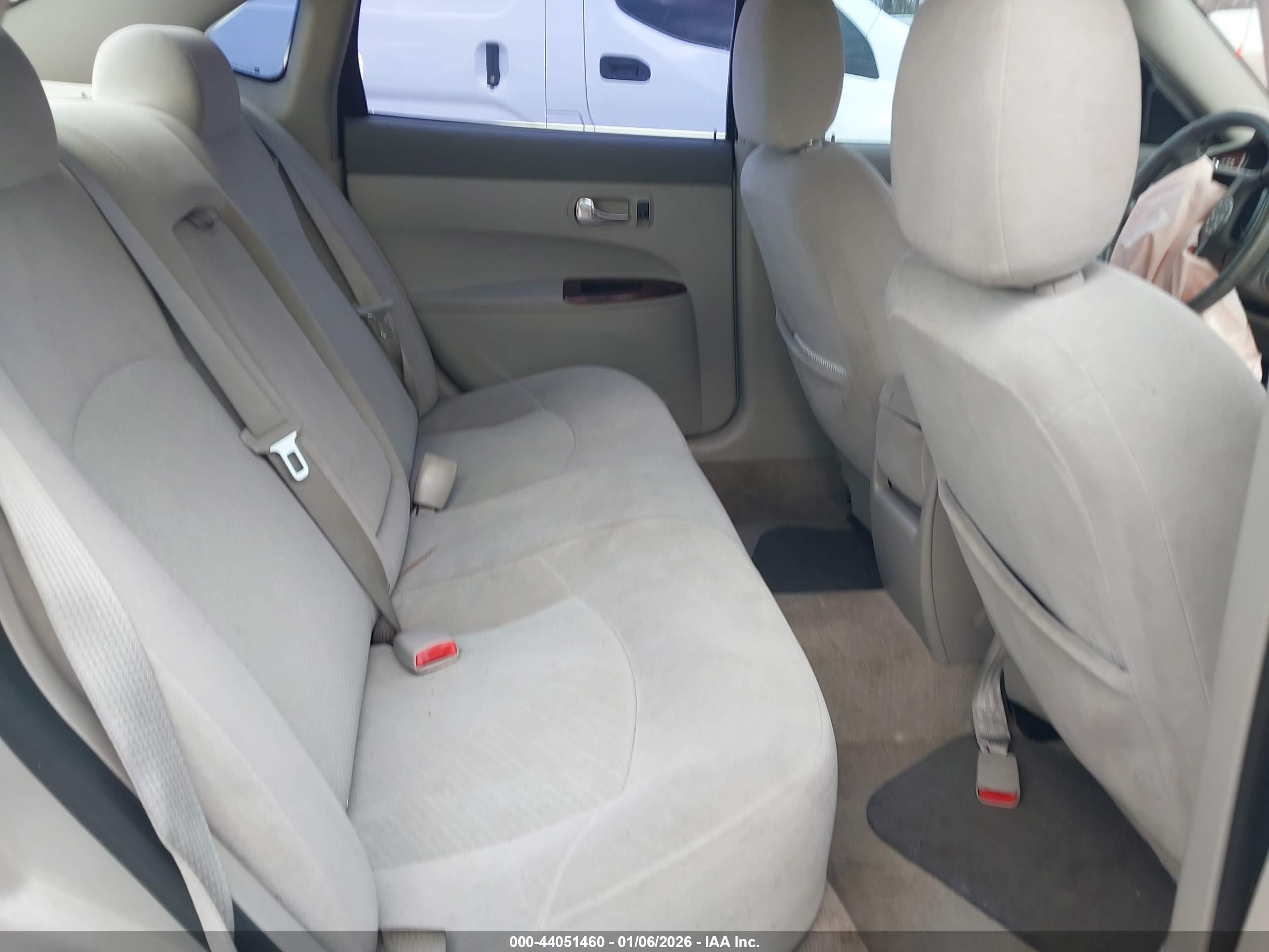 BUICK LACROSSE image 8