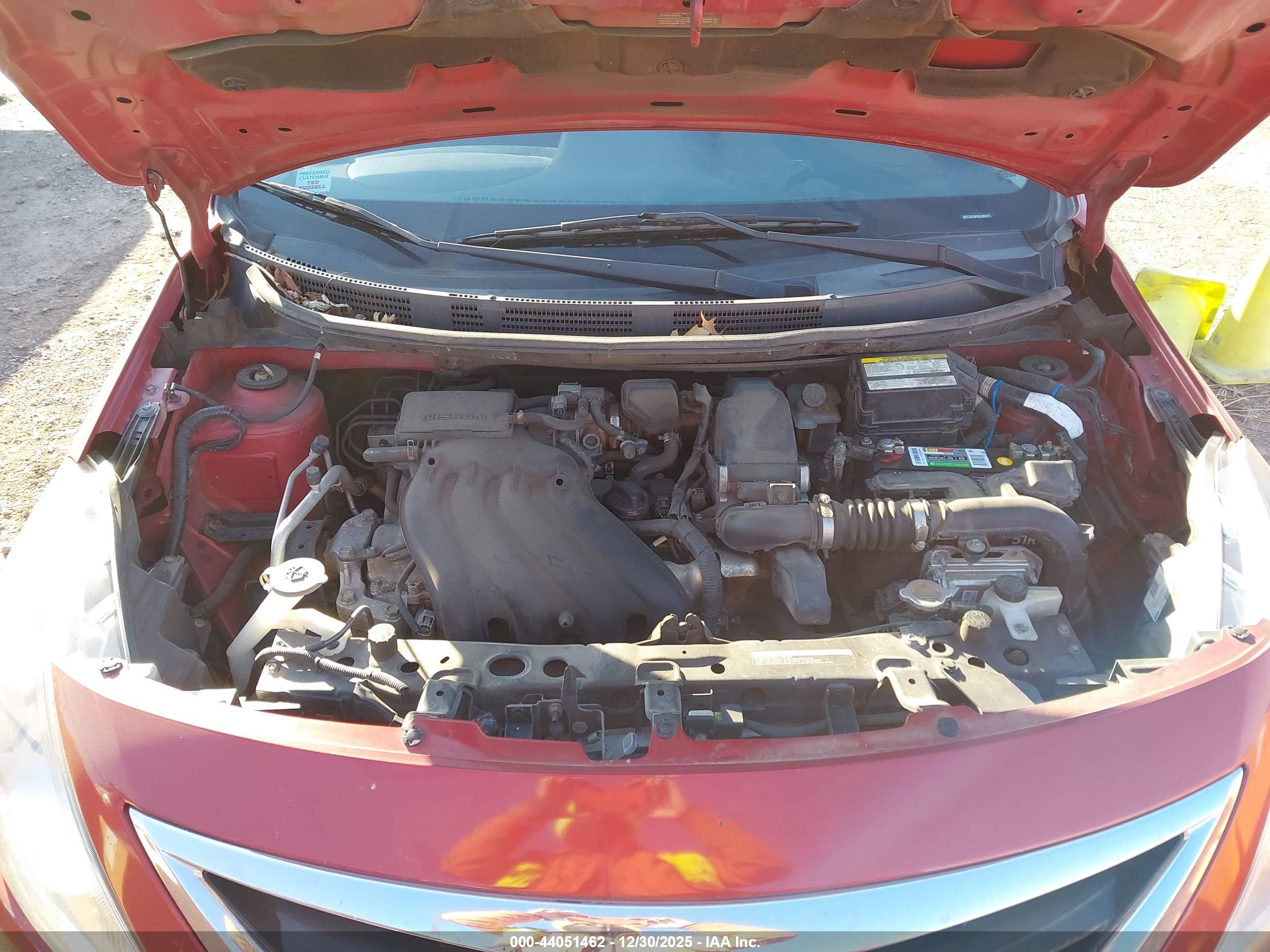 NISSAN VERSA image 10