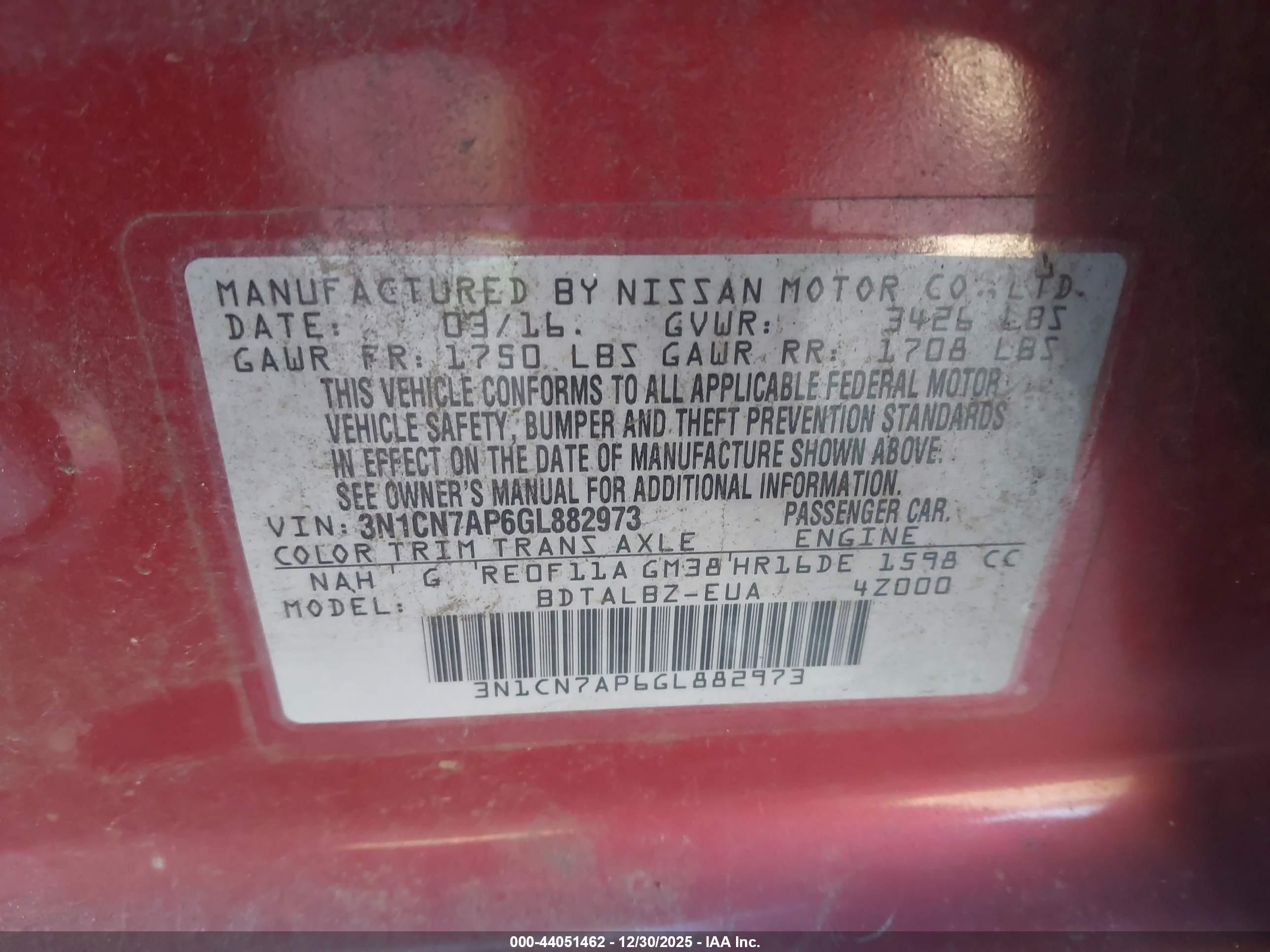 NISSAN VERSA image 9