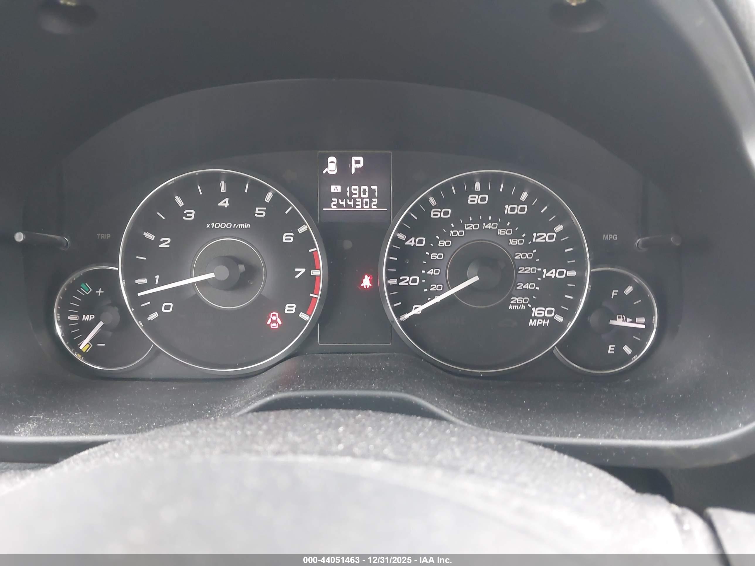 SUBARU OUTBACK image 7