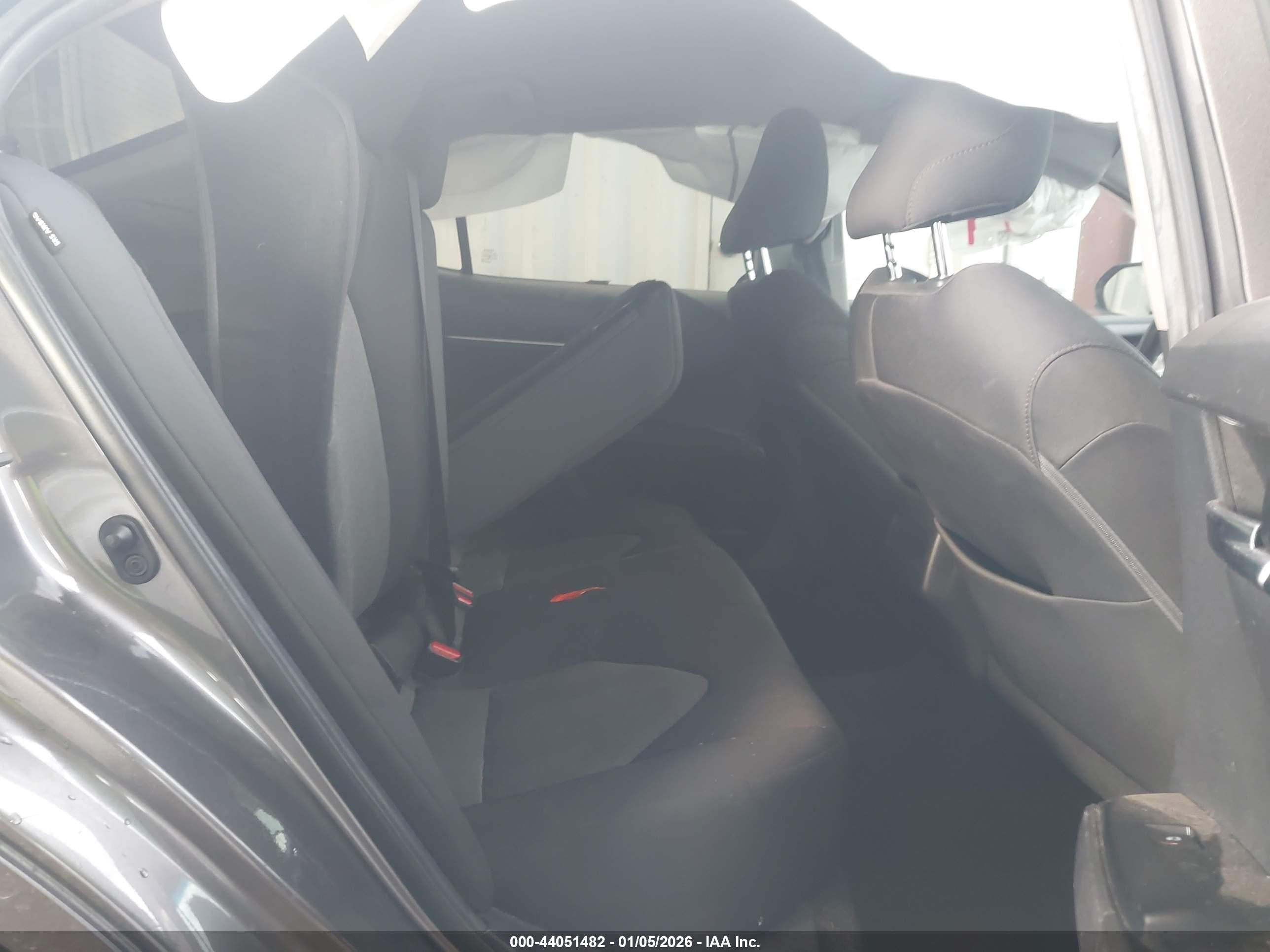 TOYOTA CAMRY image 8