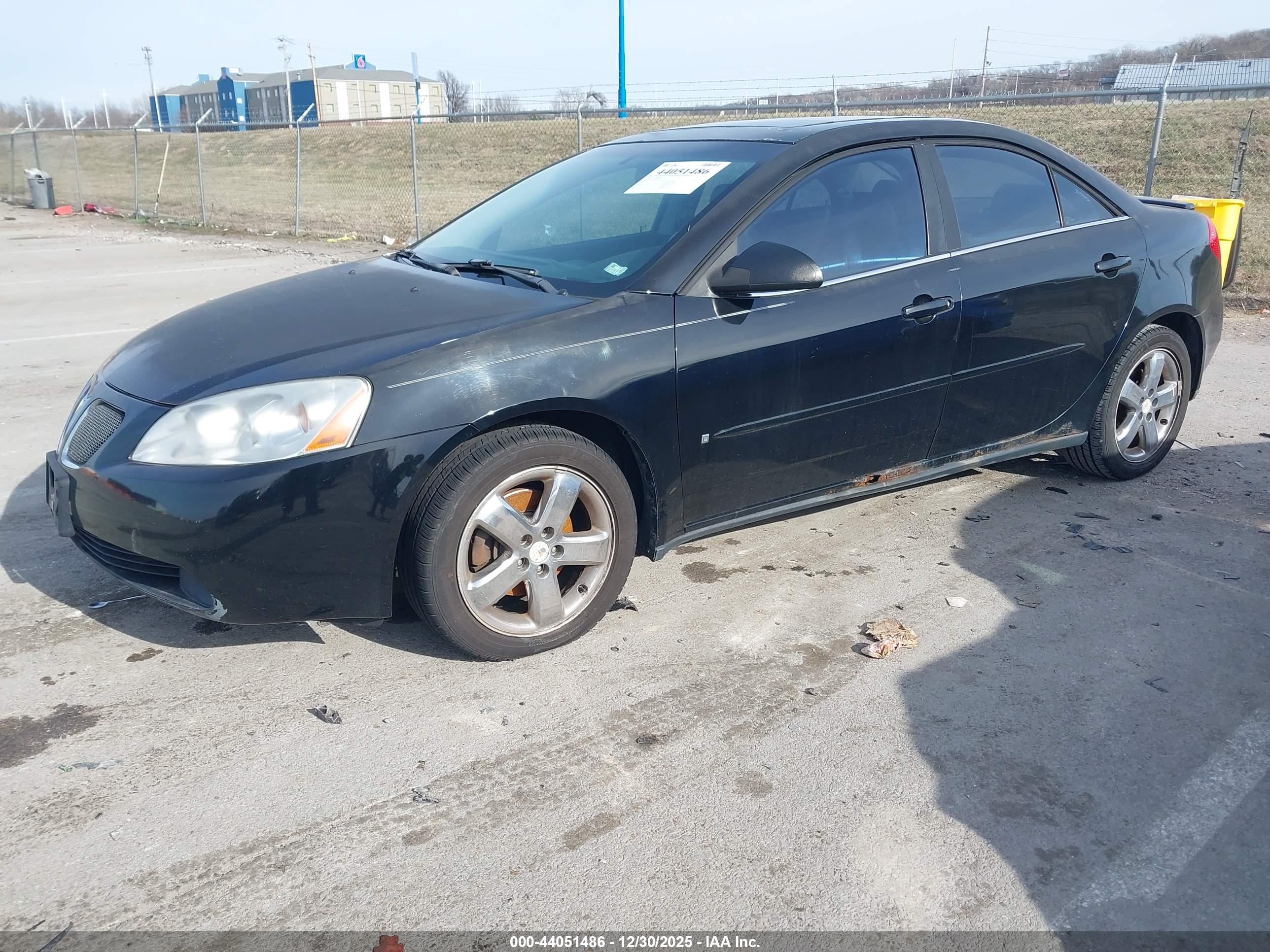 PONTIAC G6 image 2