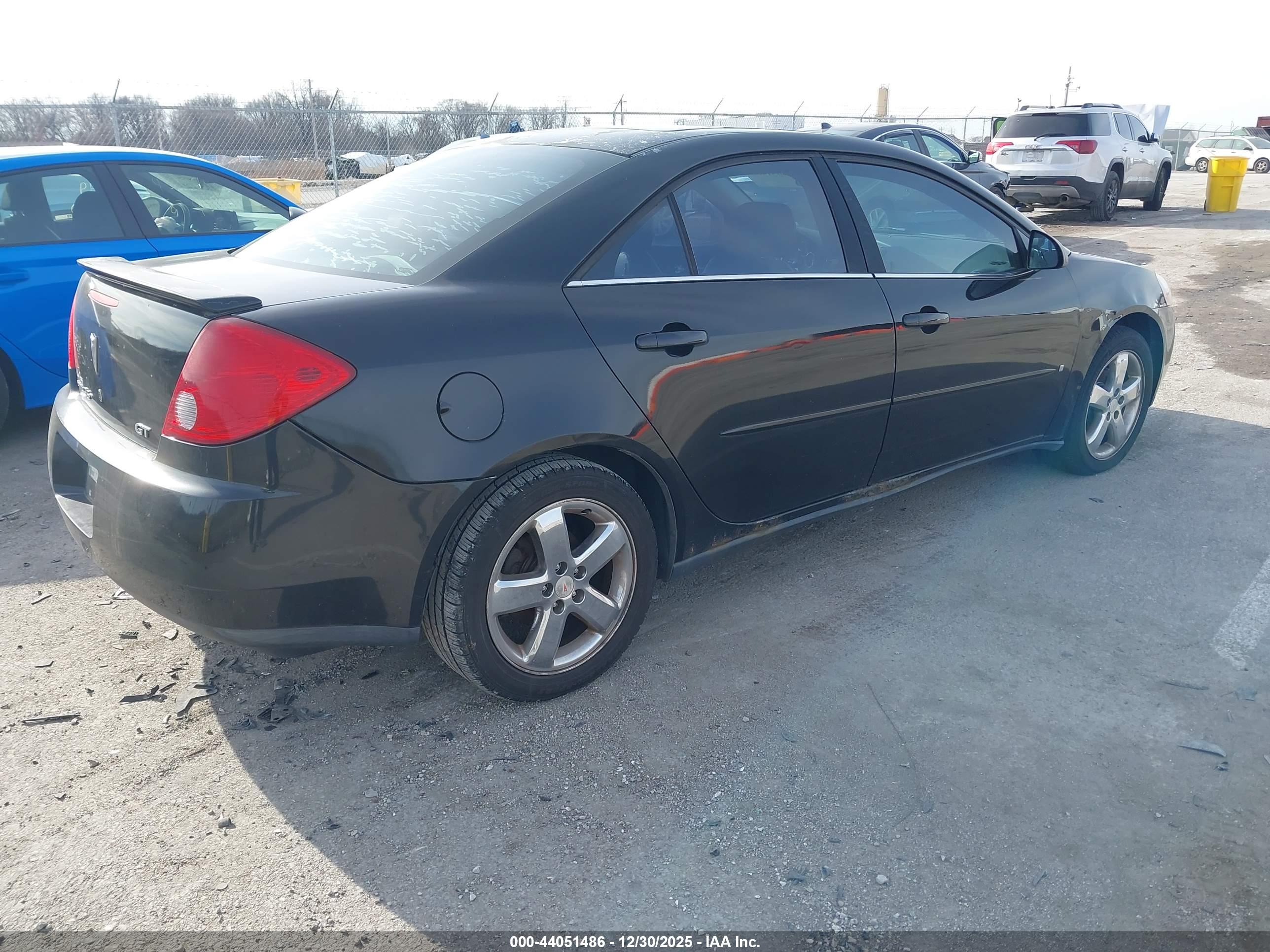 PONTIAC G6 image 4
