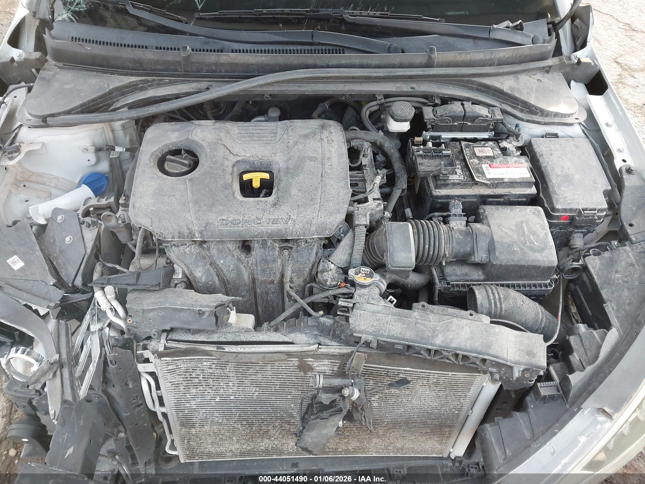 HYUNDAI ELANTRA image 10