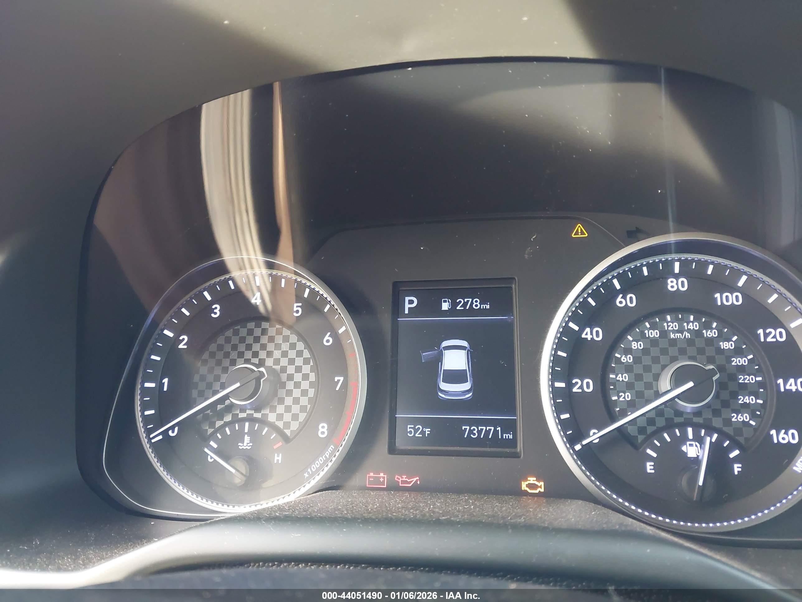 HYUNDAI ELANTRA image 7