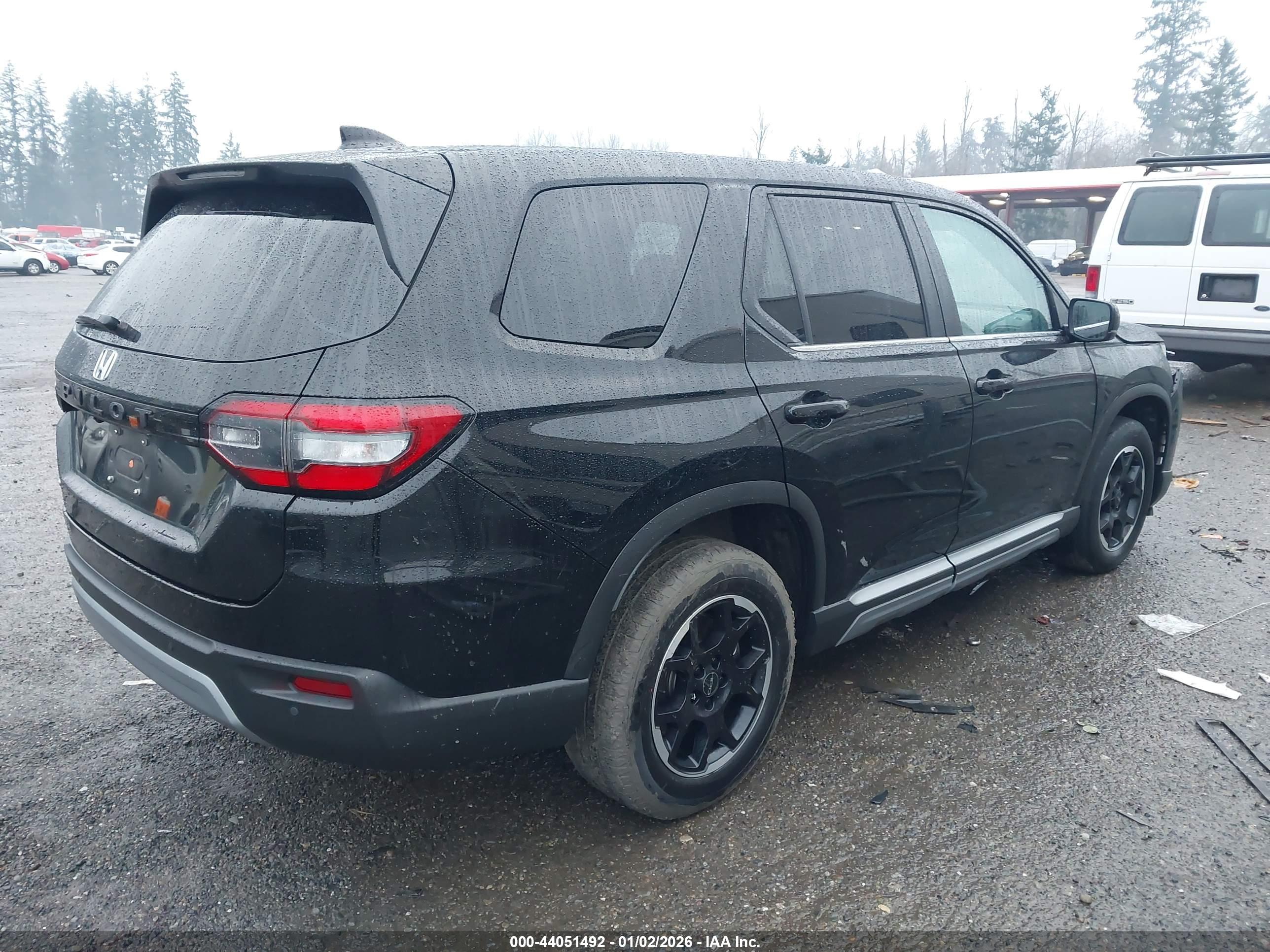 HONDA PILOT image 4