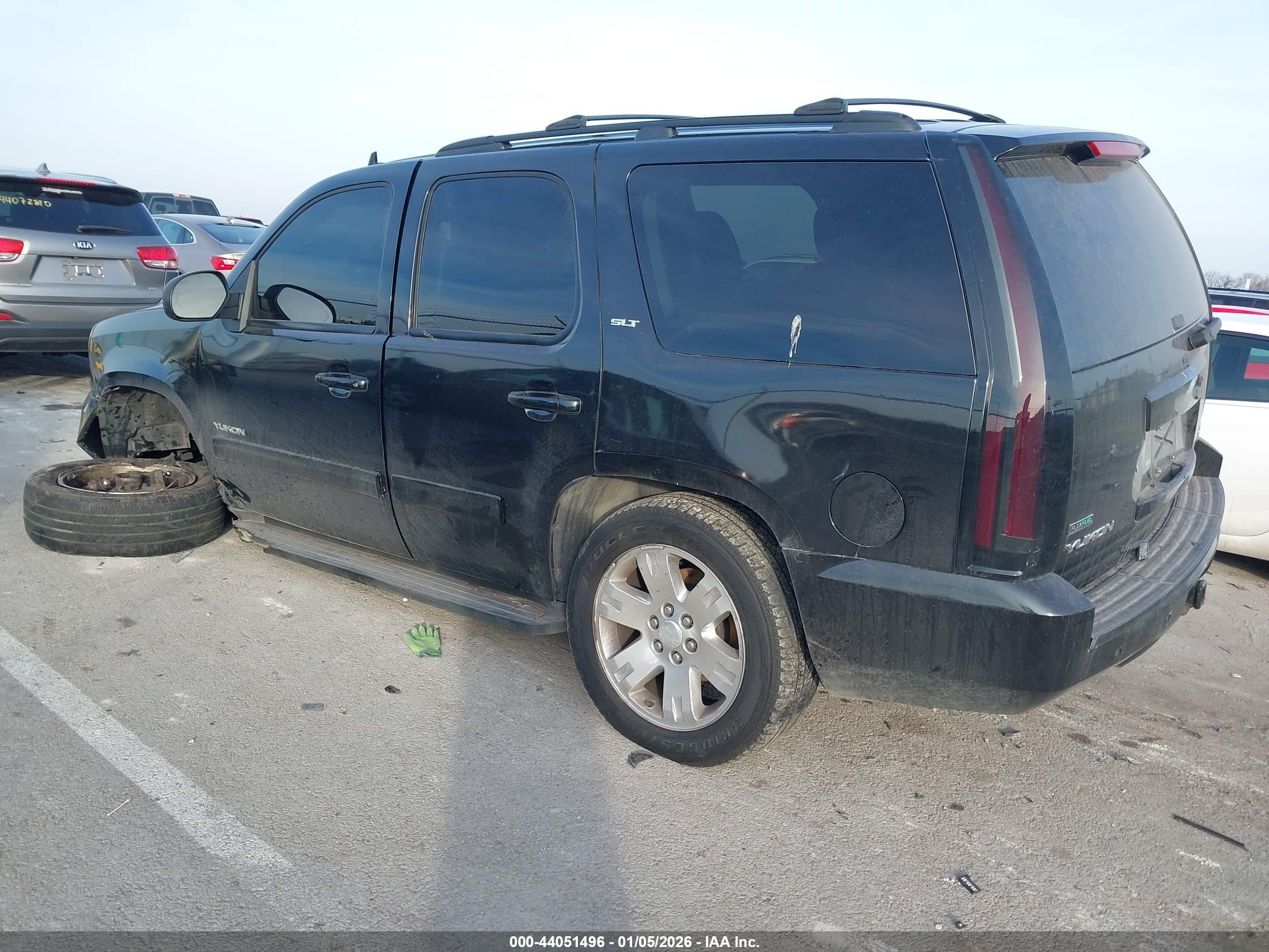GMC YUKON image 3