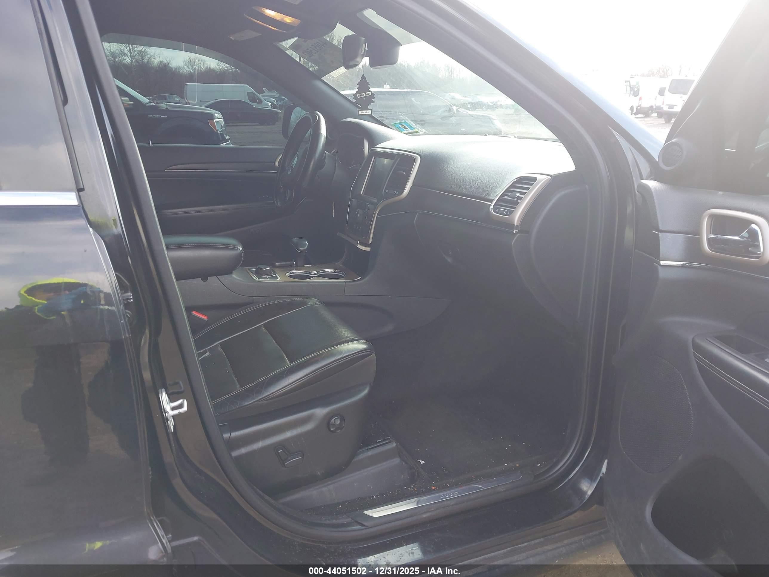 JEEP GRAND image 5