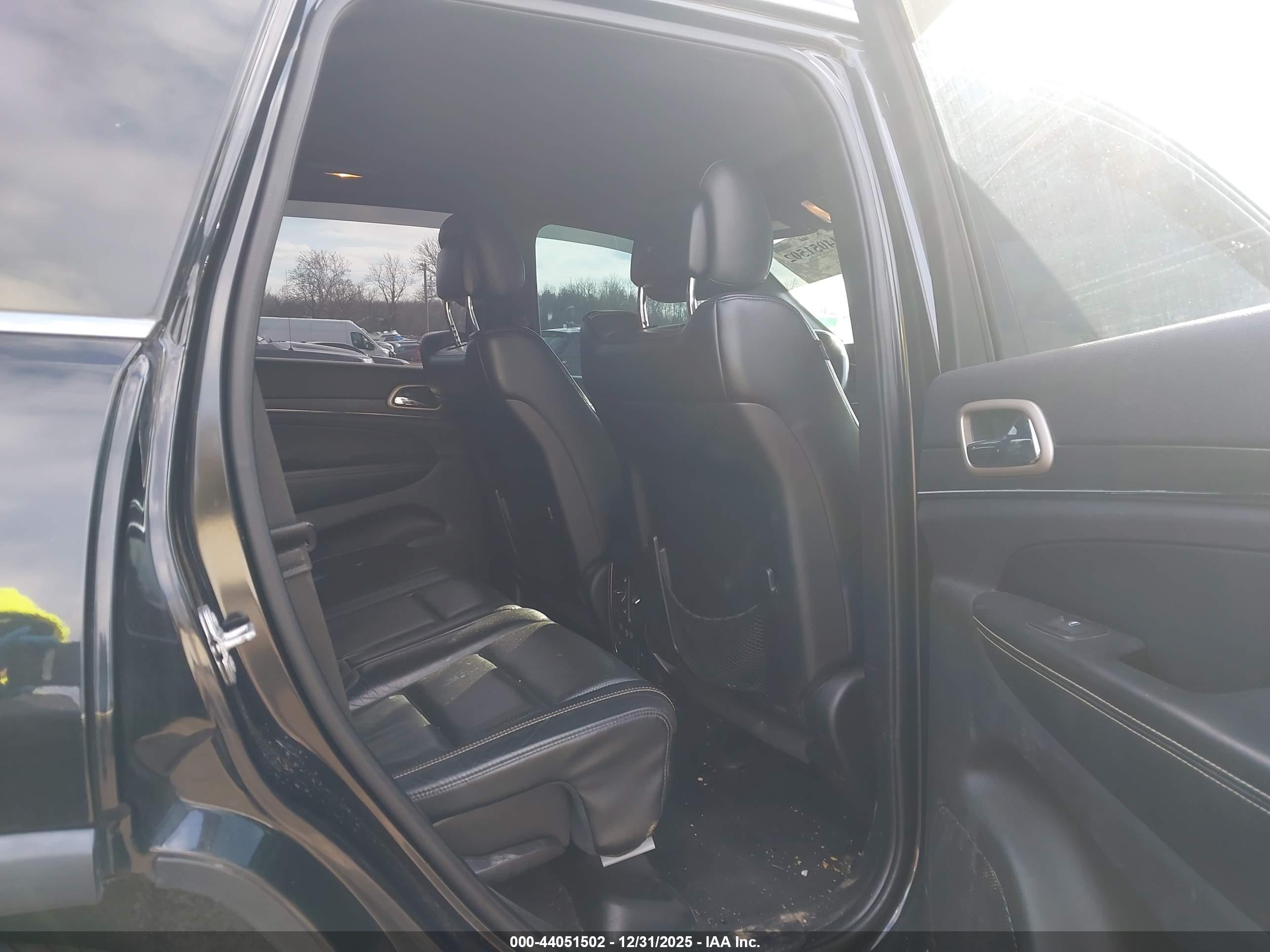 JEEP GRAND image 8