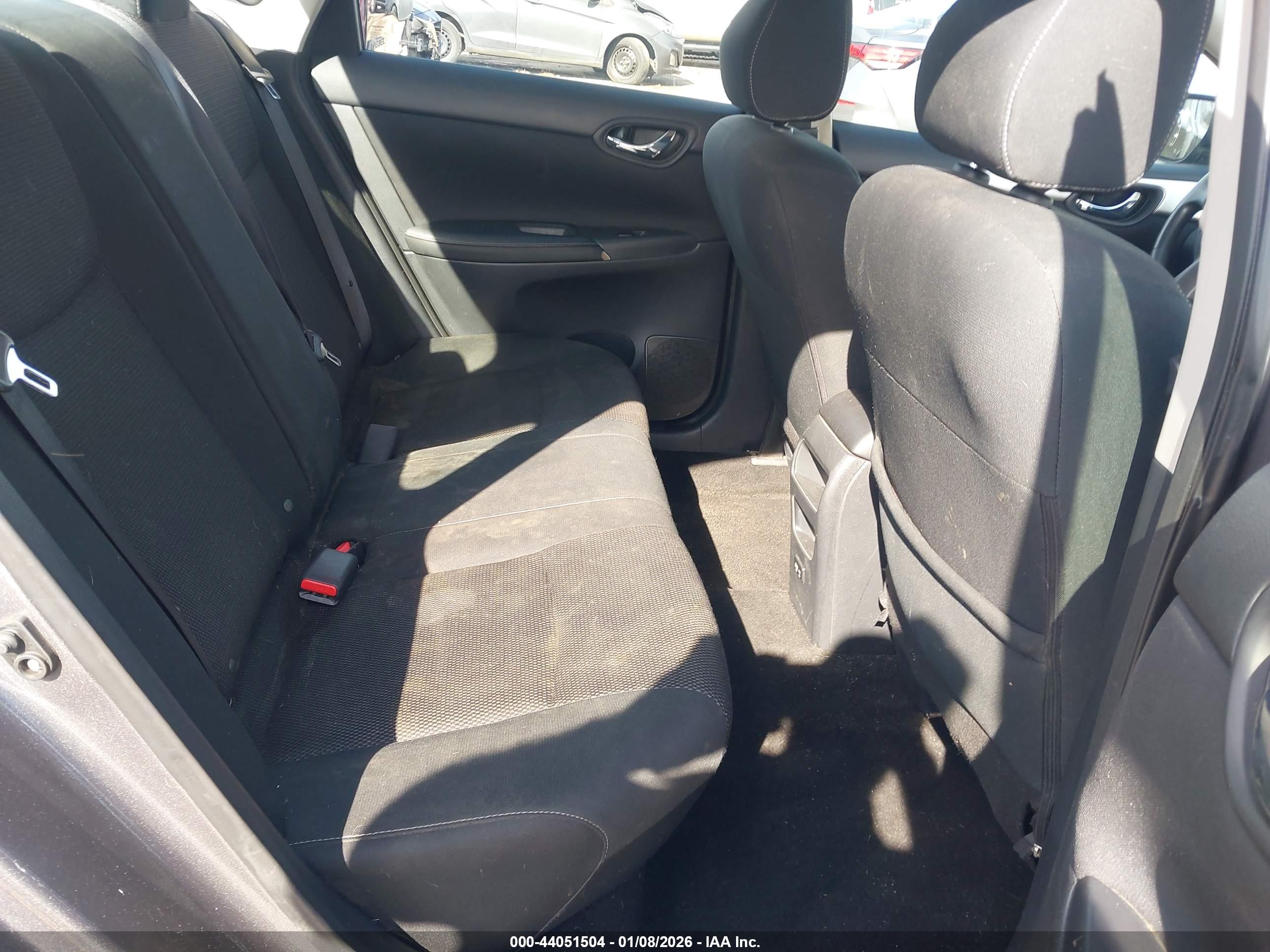NISSAN SENTRA image 8