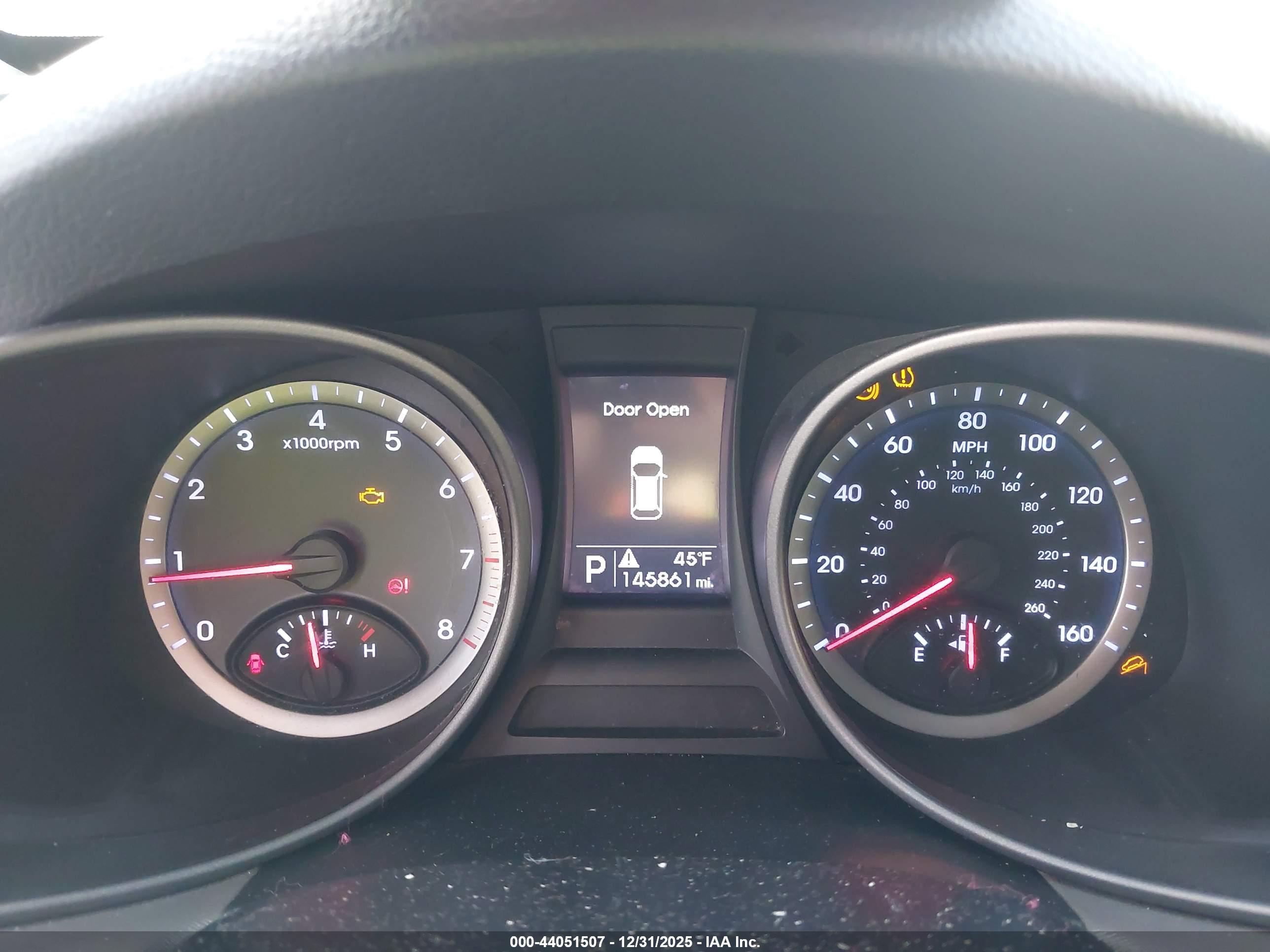 HYUNDAI SANTA image 7