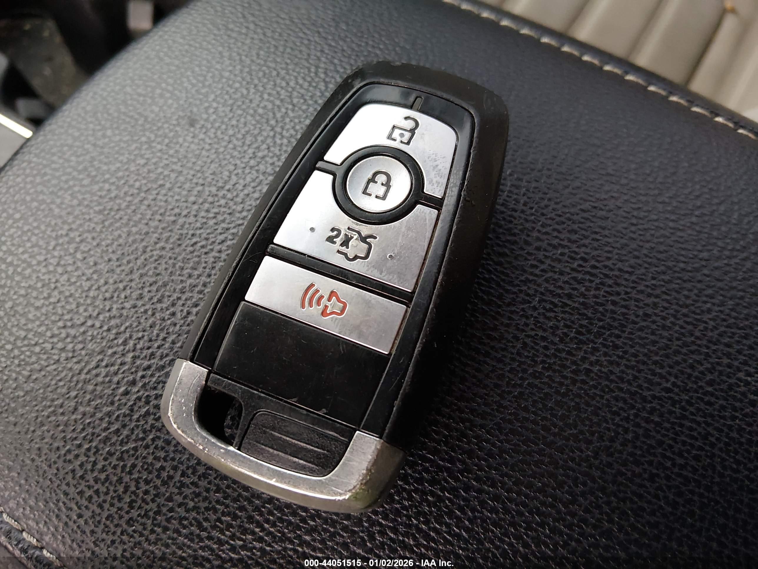 FORD FUSION image 11