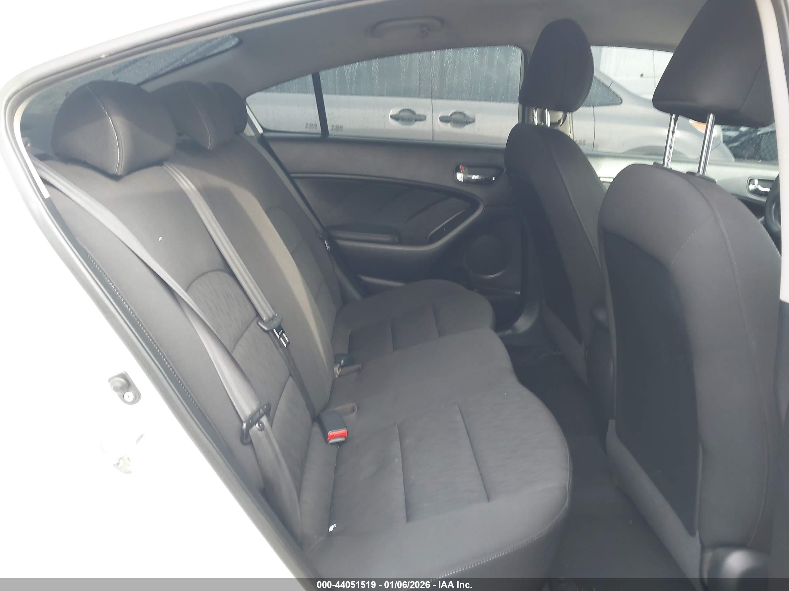 KIA FORTE image 8