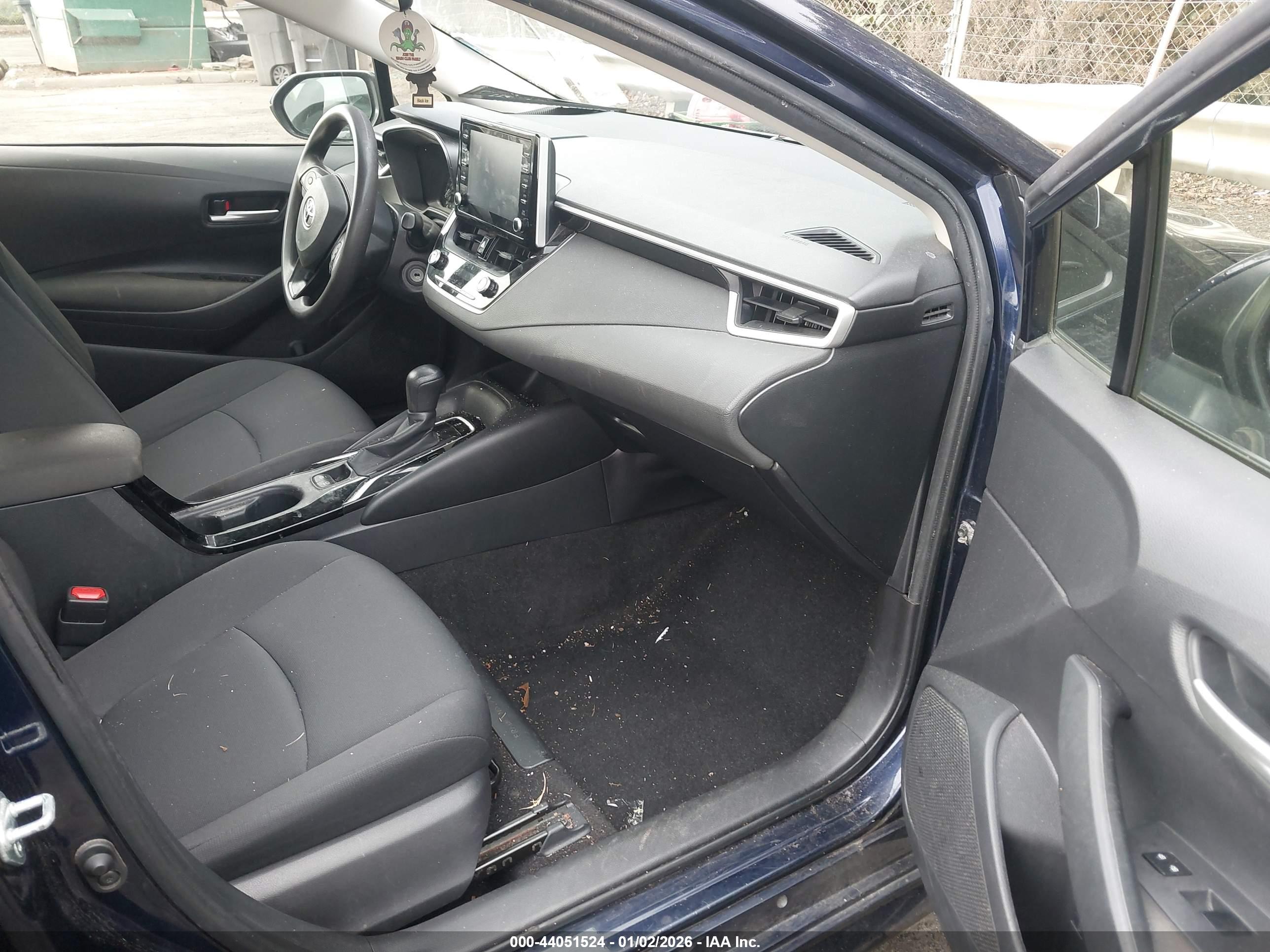 TOYOTA COROLLA image 5