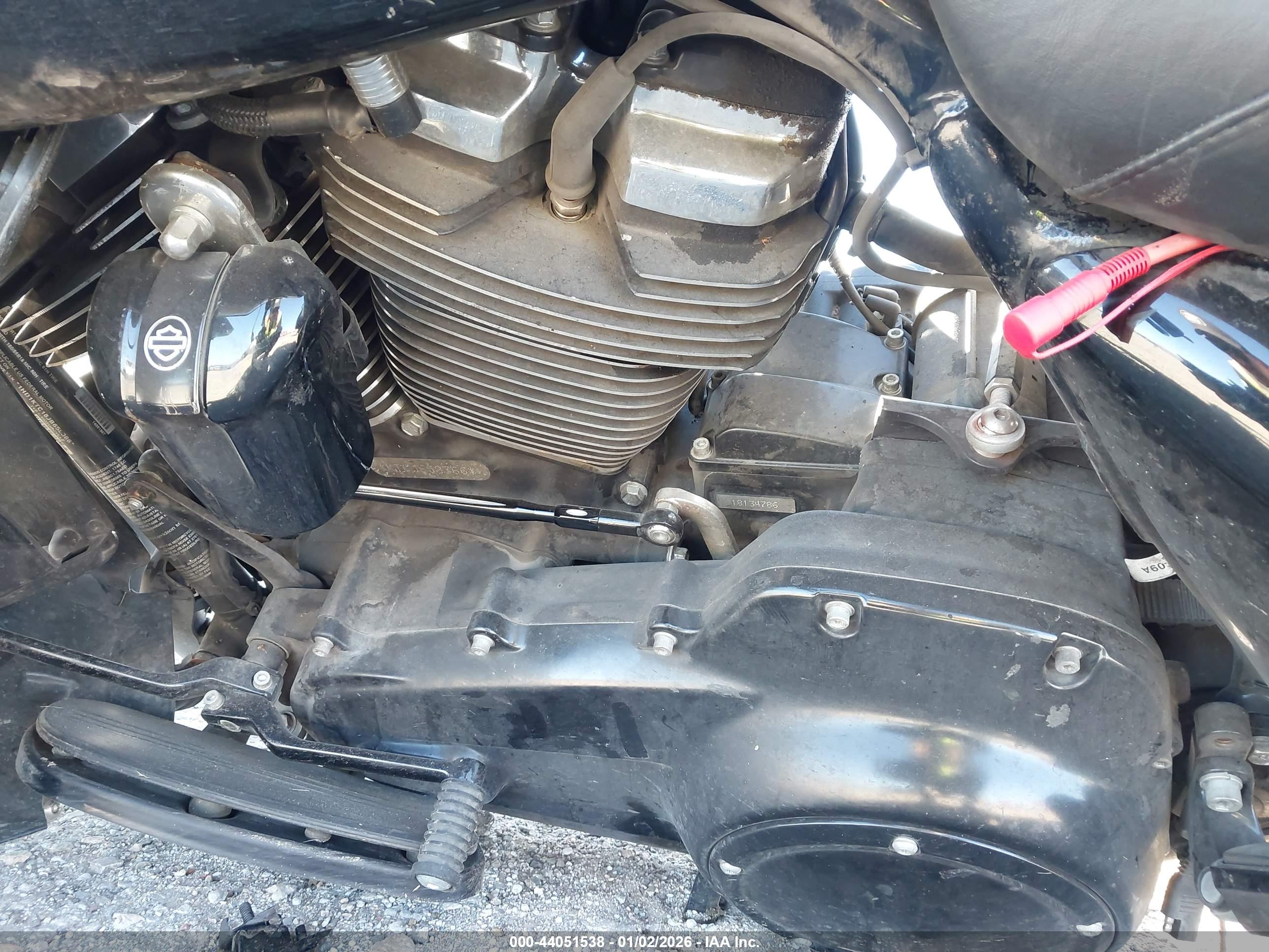 HARLEY-DAVIDSON FLTRXS image 9