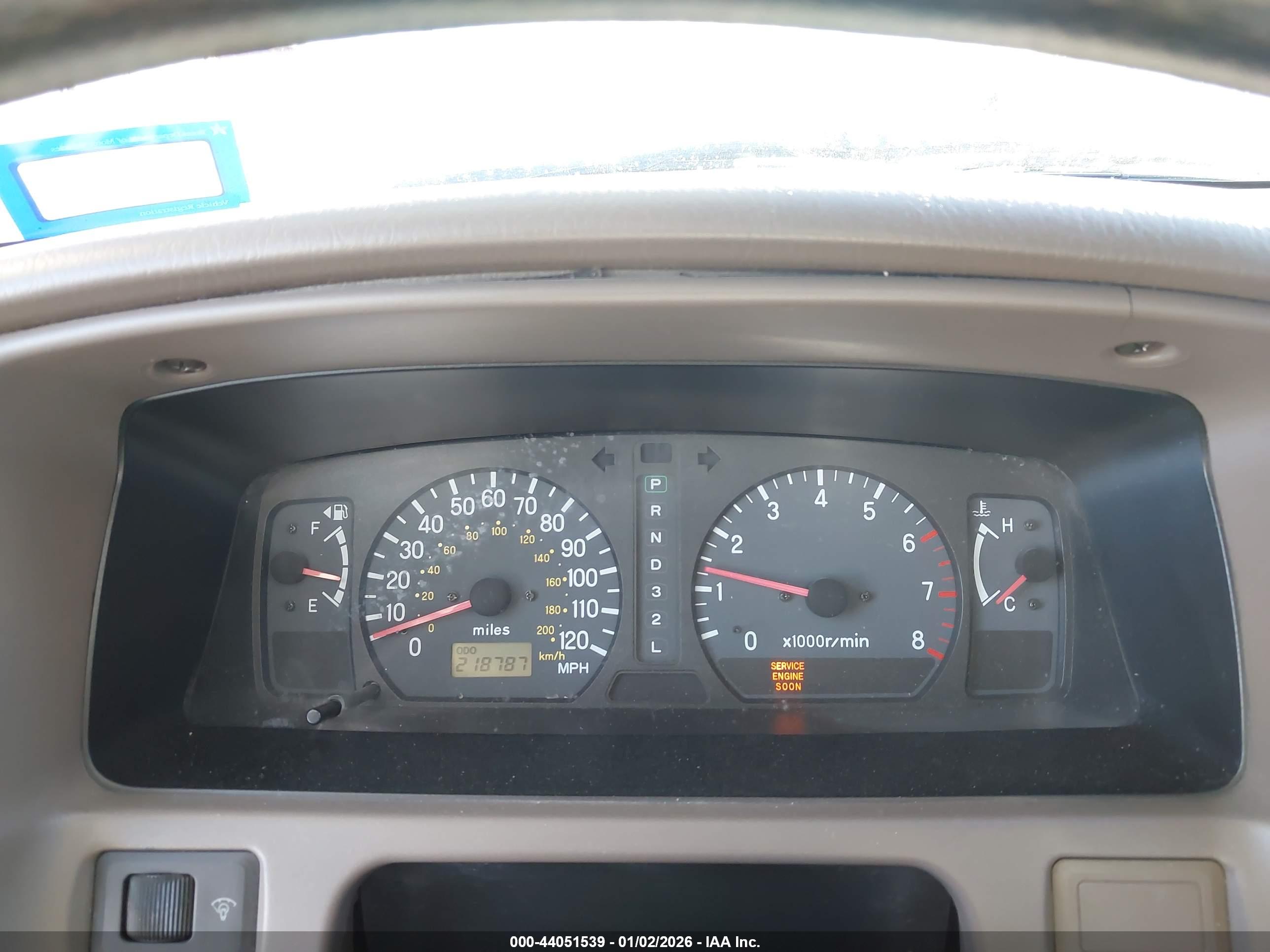 MITSUBISHI MONTERO image 7