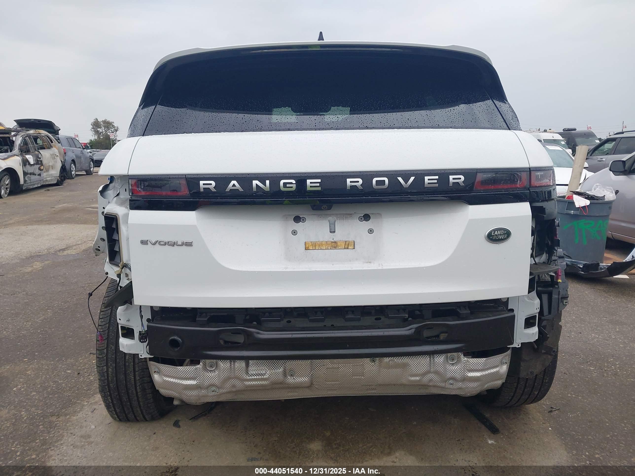 LAND ROVER image 6