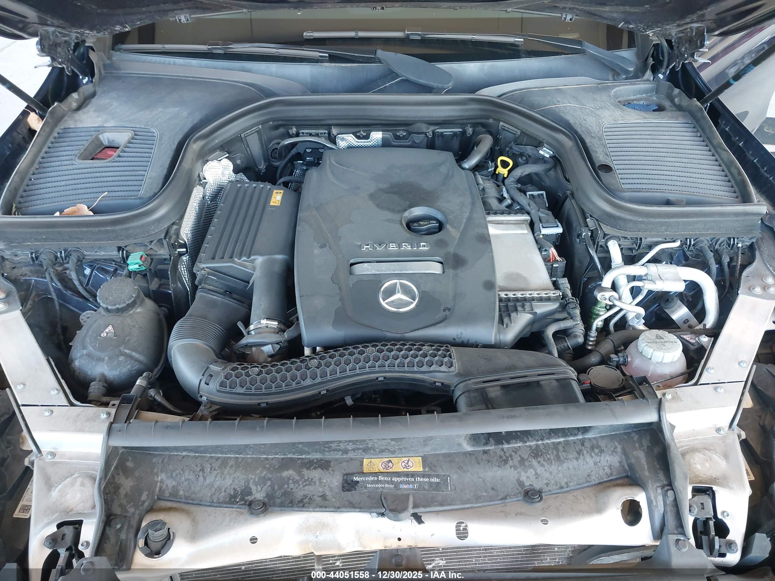 MERCEDES-BENZ GLC image 10