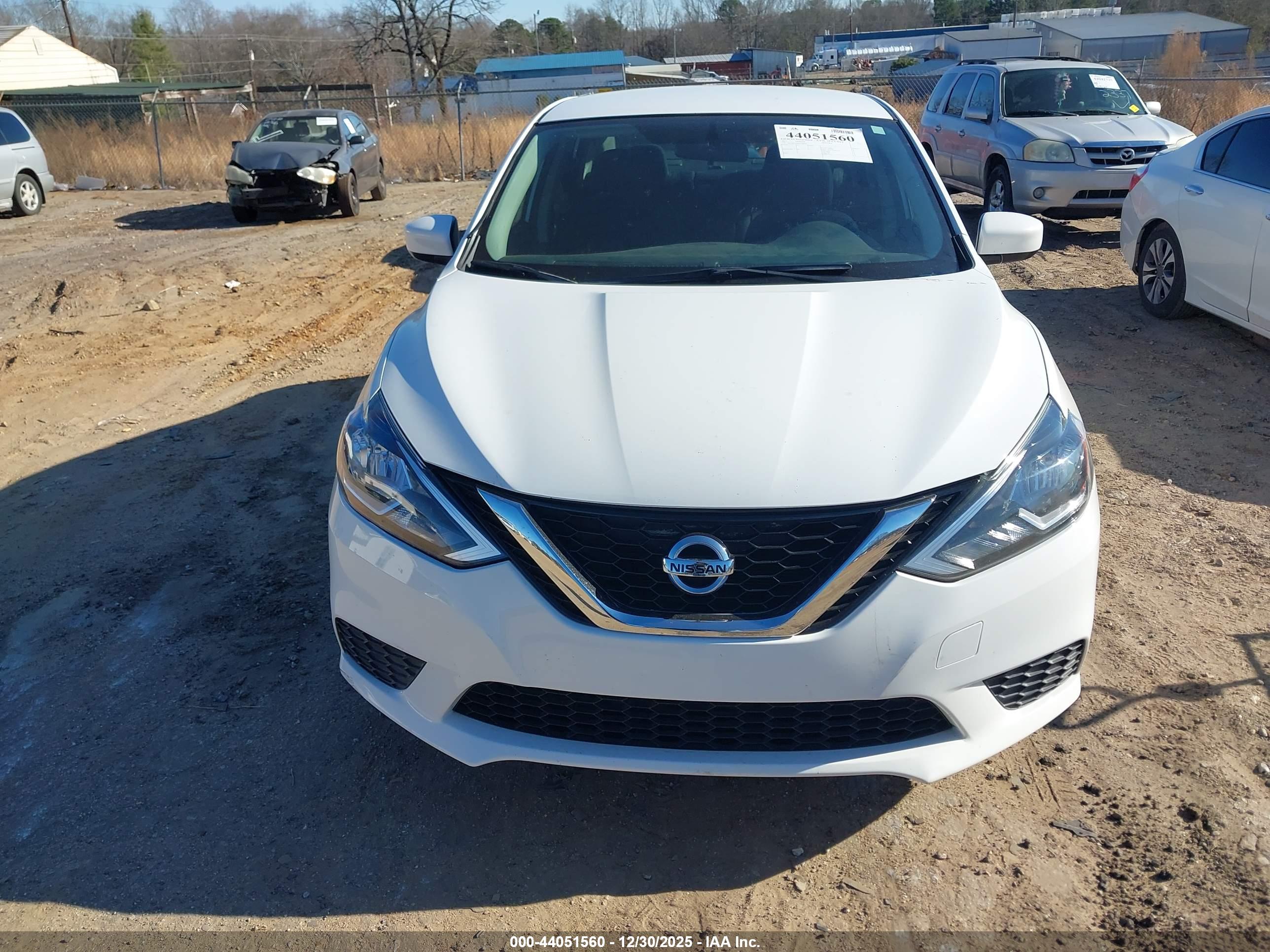 NISSAN SENTRA image 6