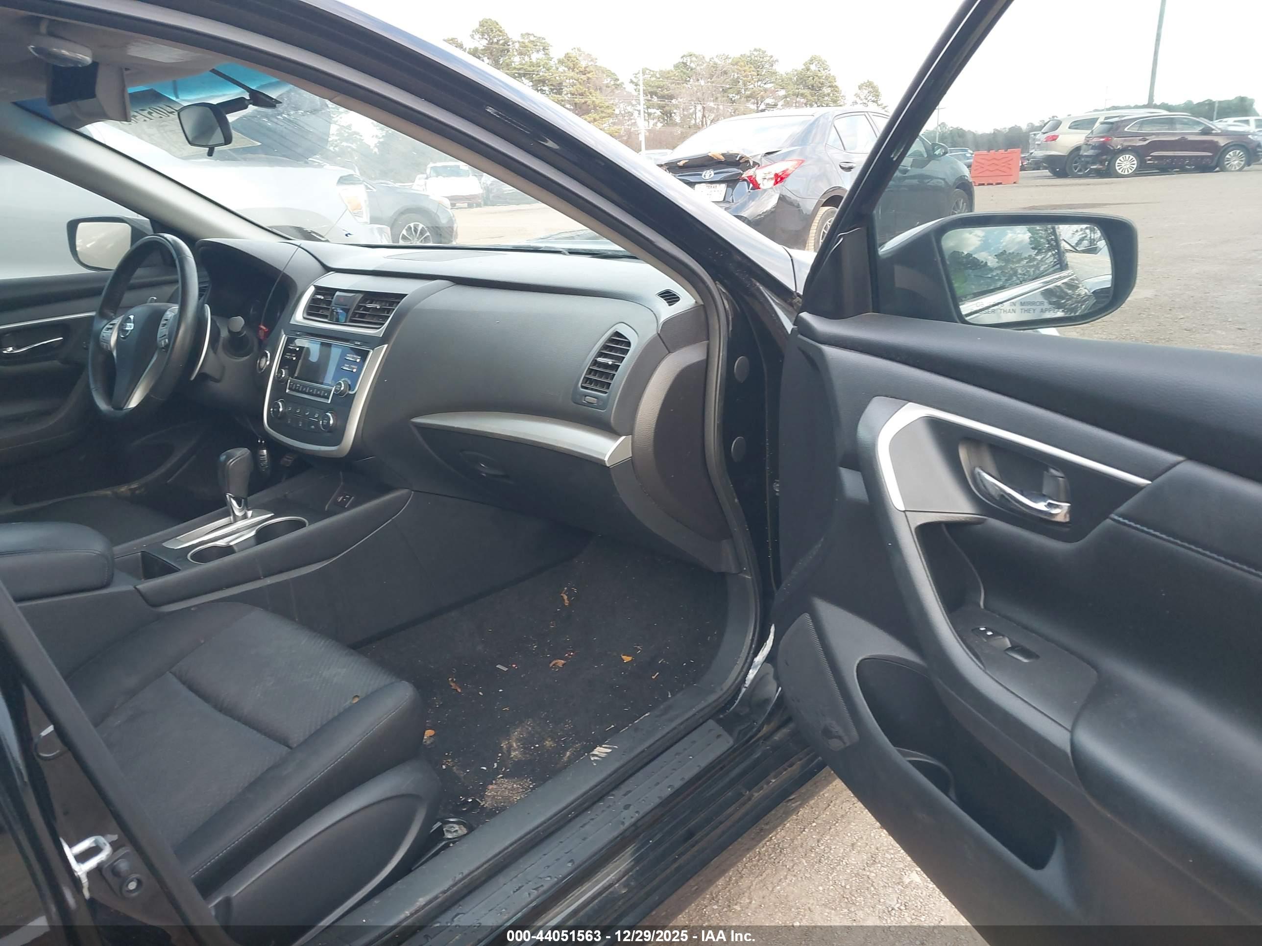 NISSAN ALTIMA image 5