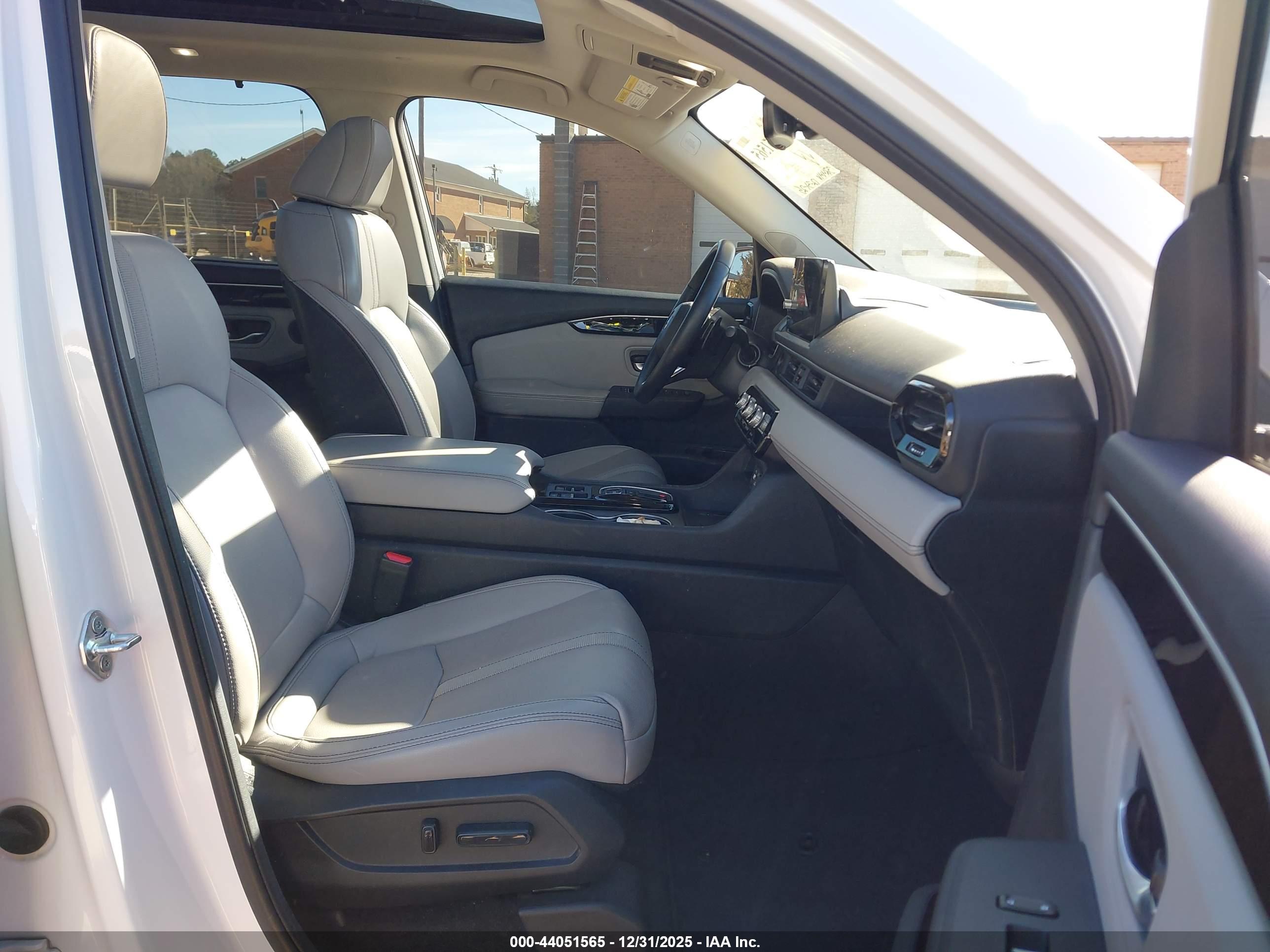 HONDA PILOT image 5