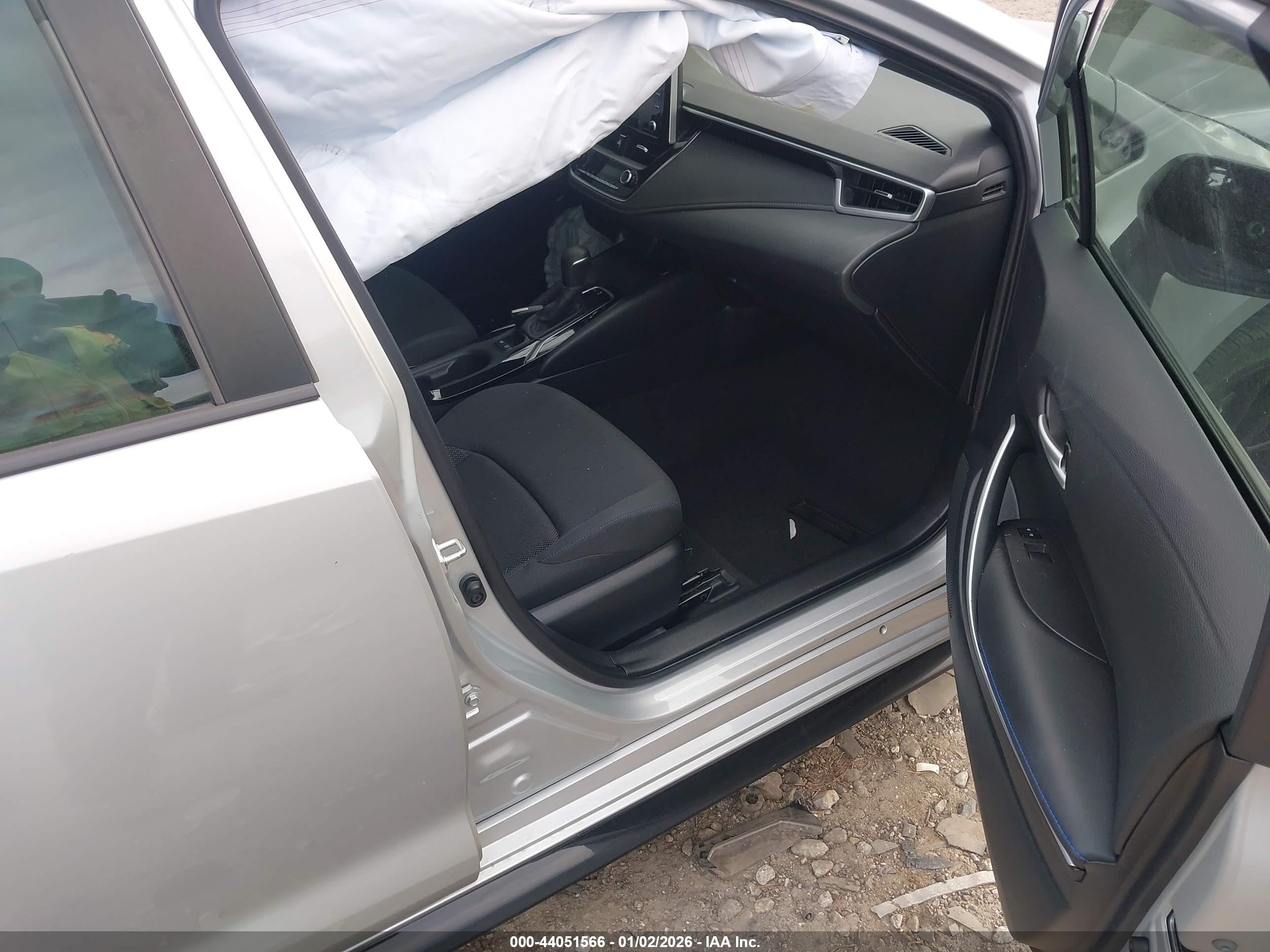 TOYOTA COROLLA image 5