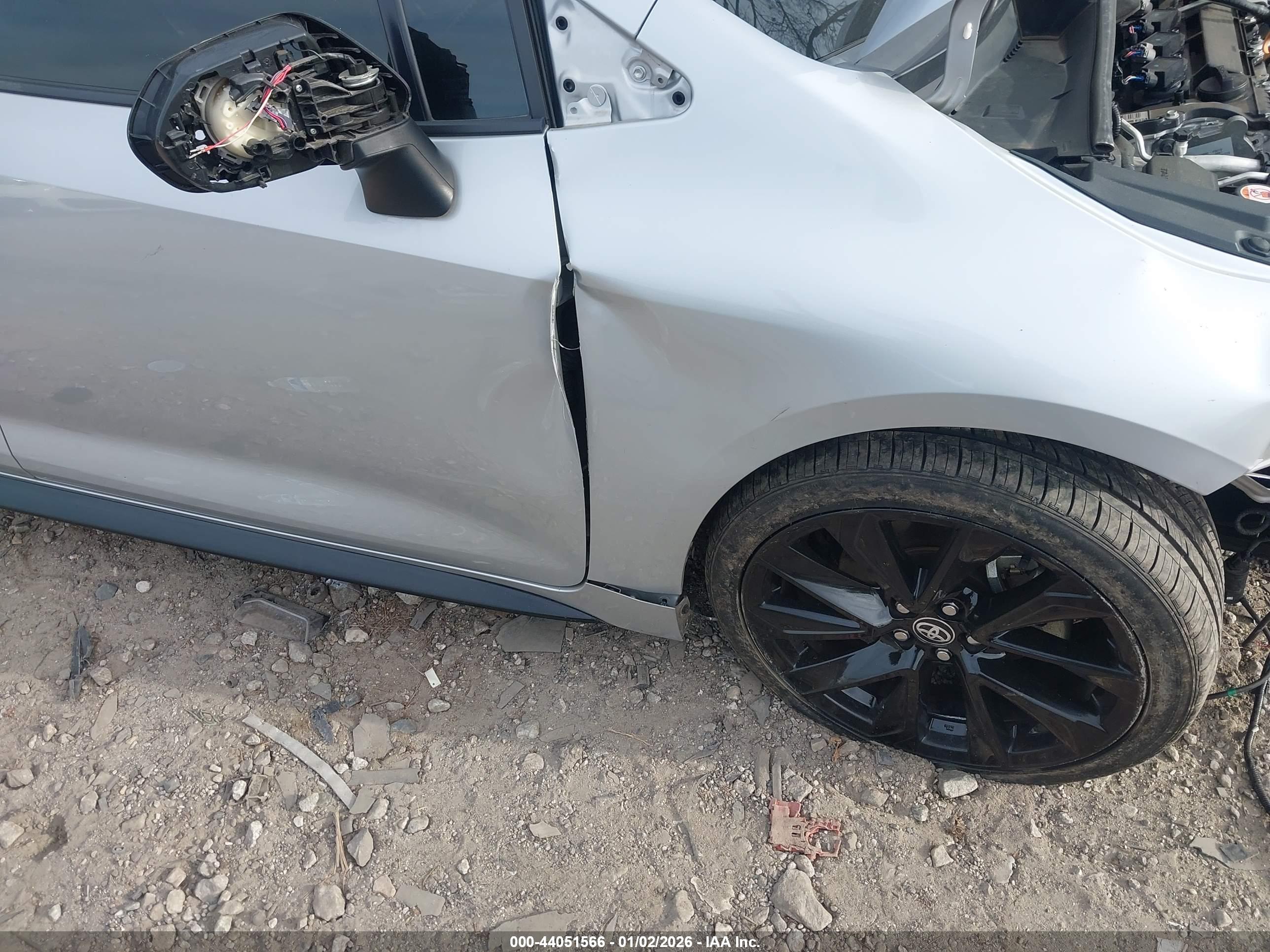 TOYOTA COROLLA image 6