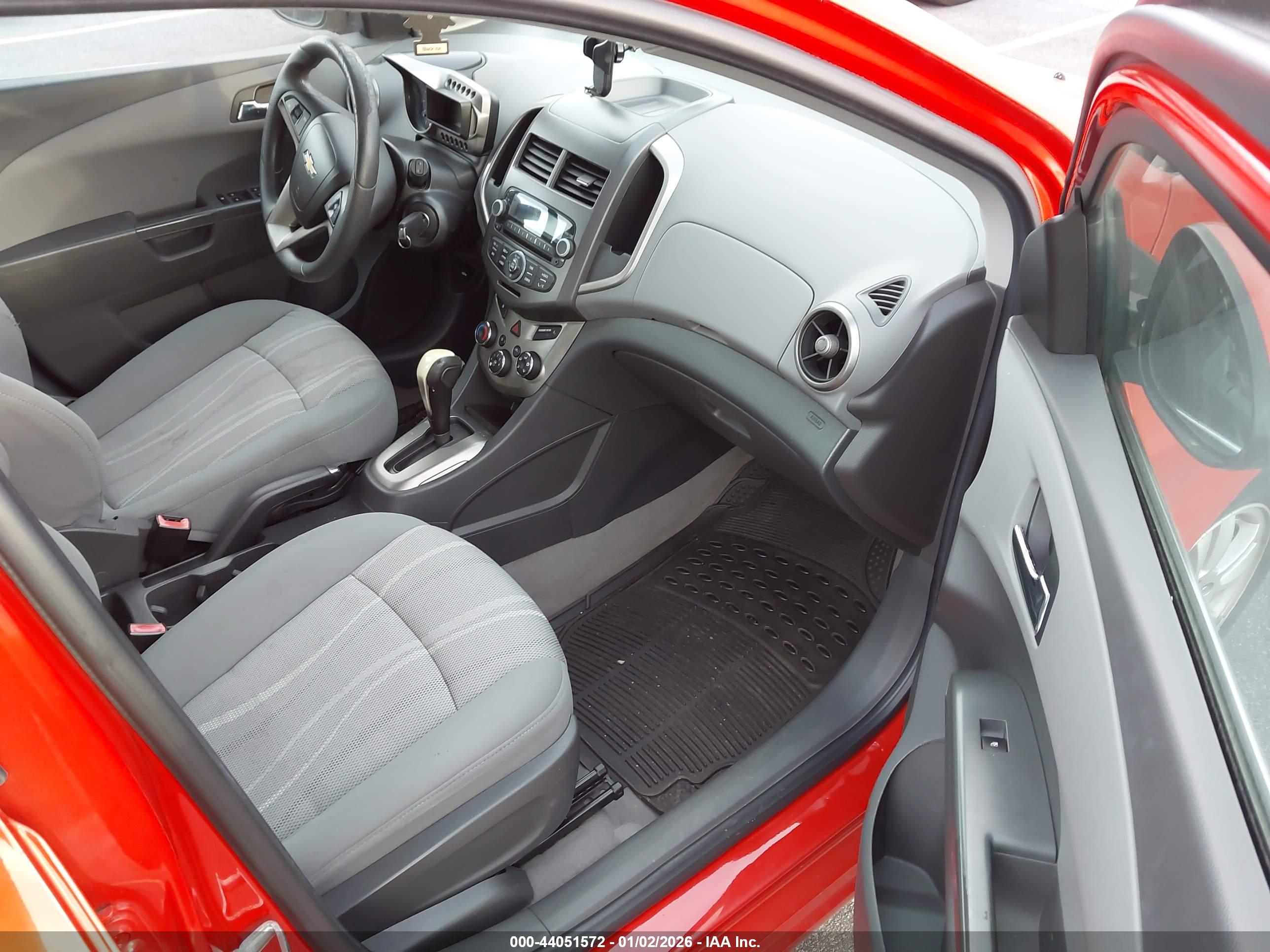 CHEVROLET SONIC image 5