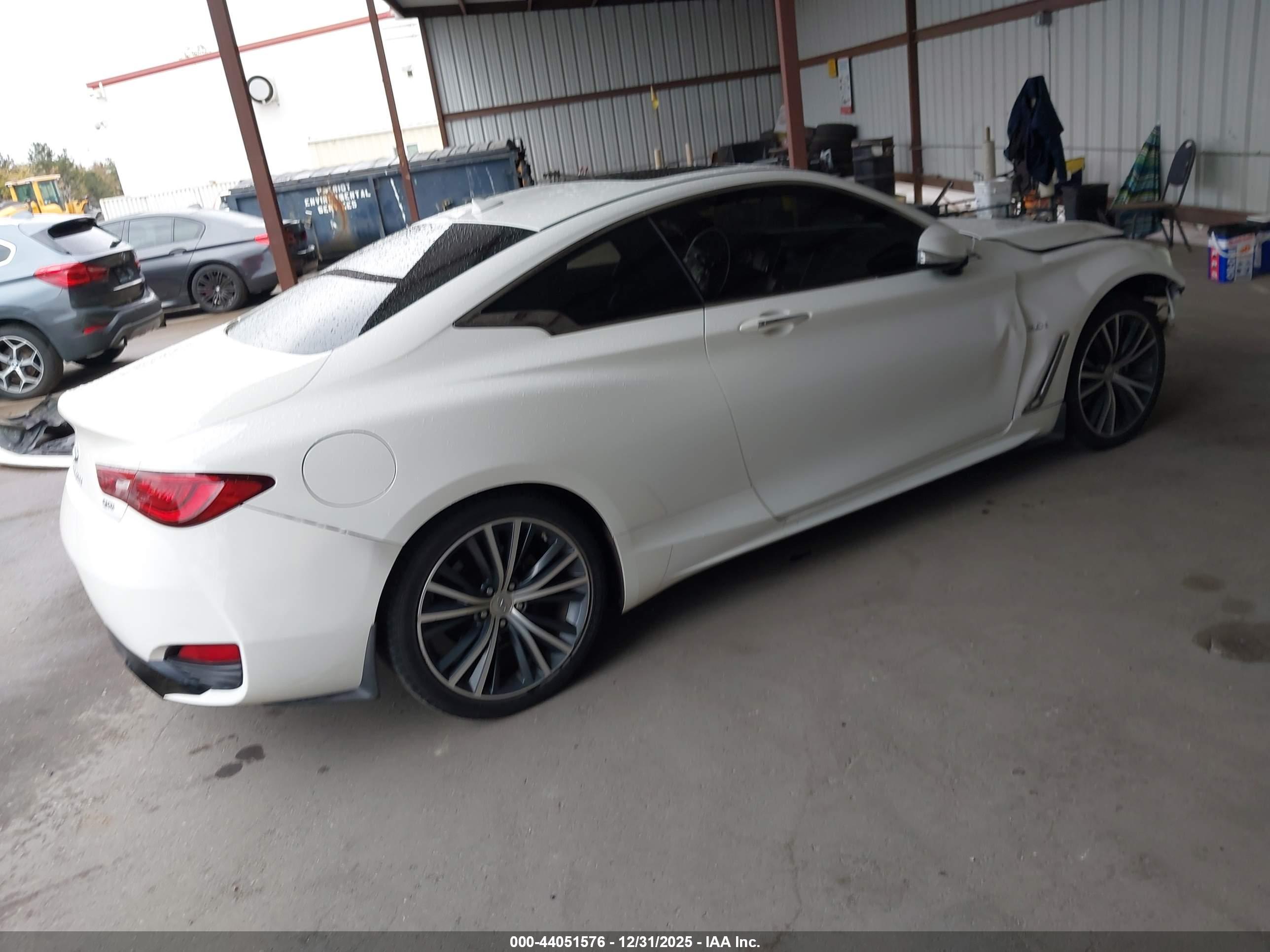 INFINITI Q60 image 4