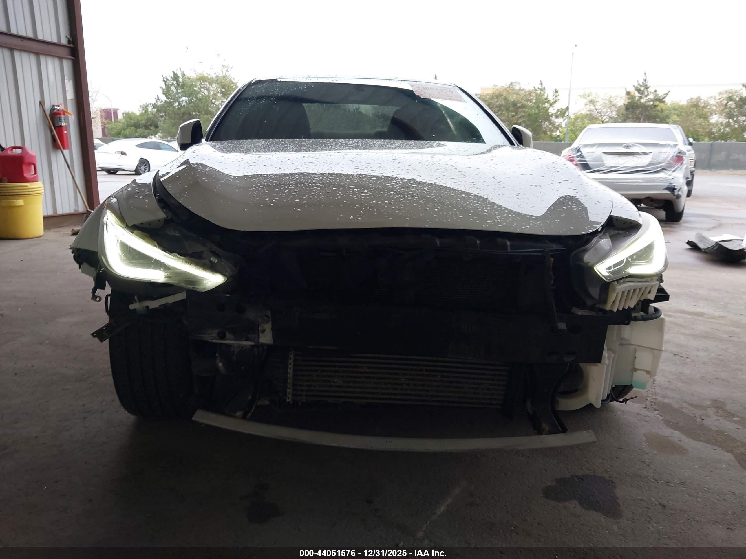 INFINITI Q60 image 6
