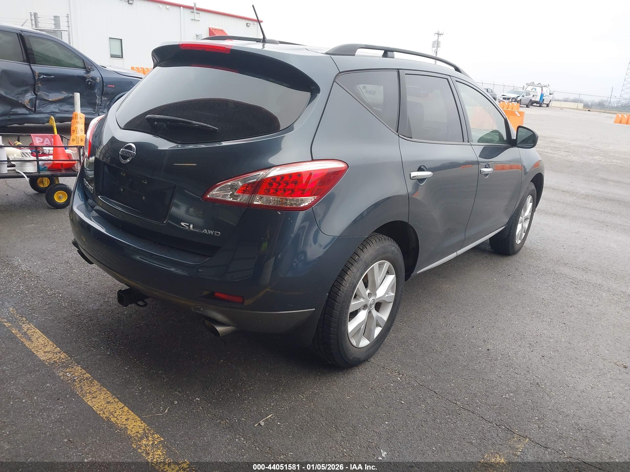NISSAN MURANO image 4
