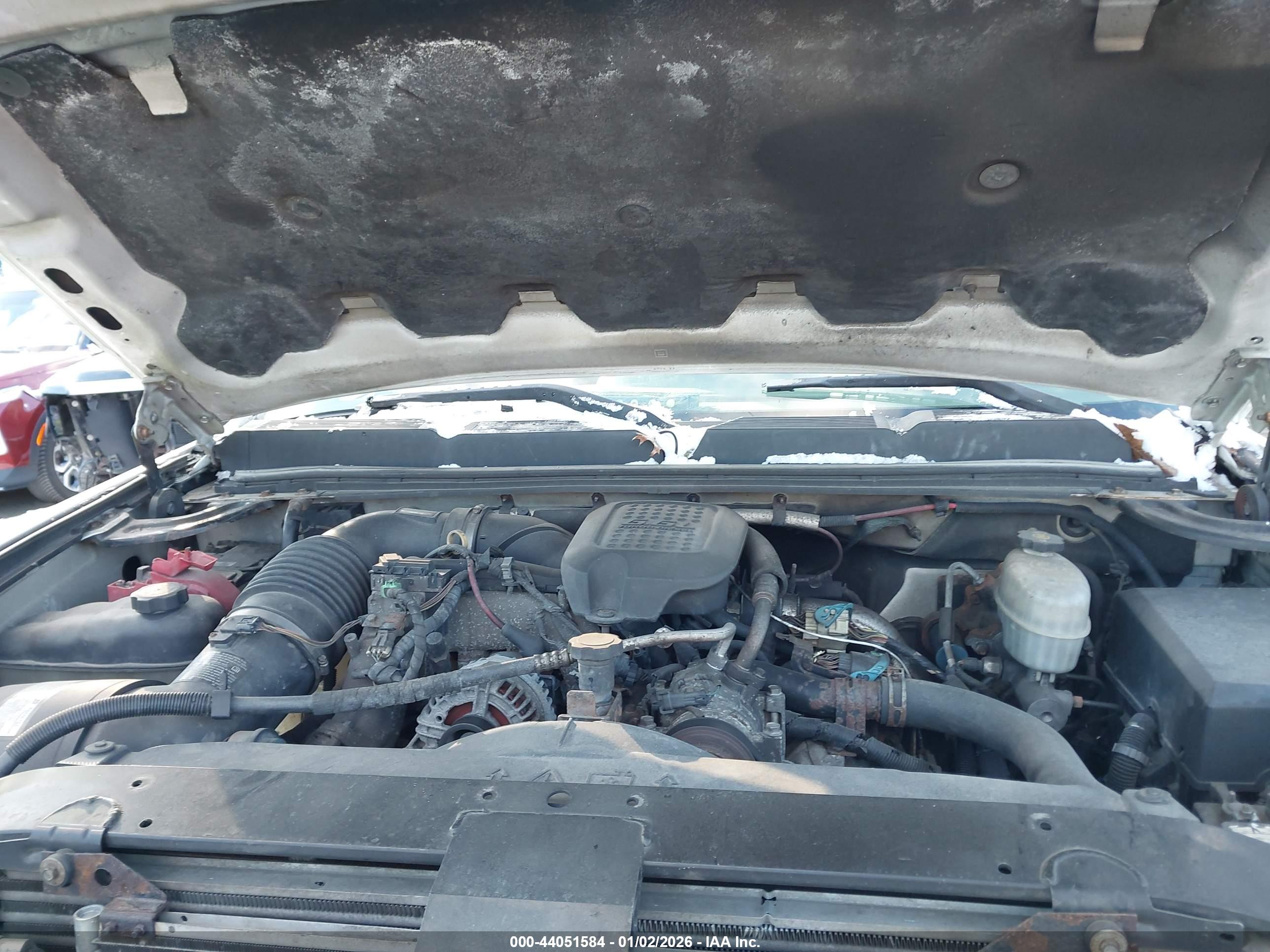 CHEVROLET SILVERADO image 10