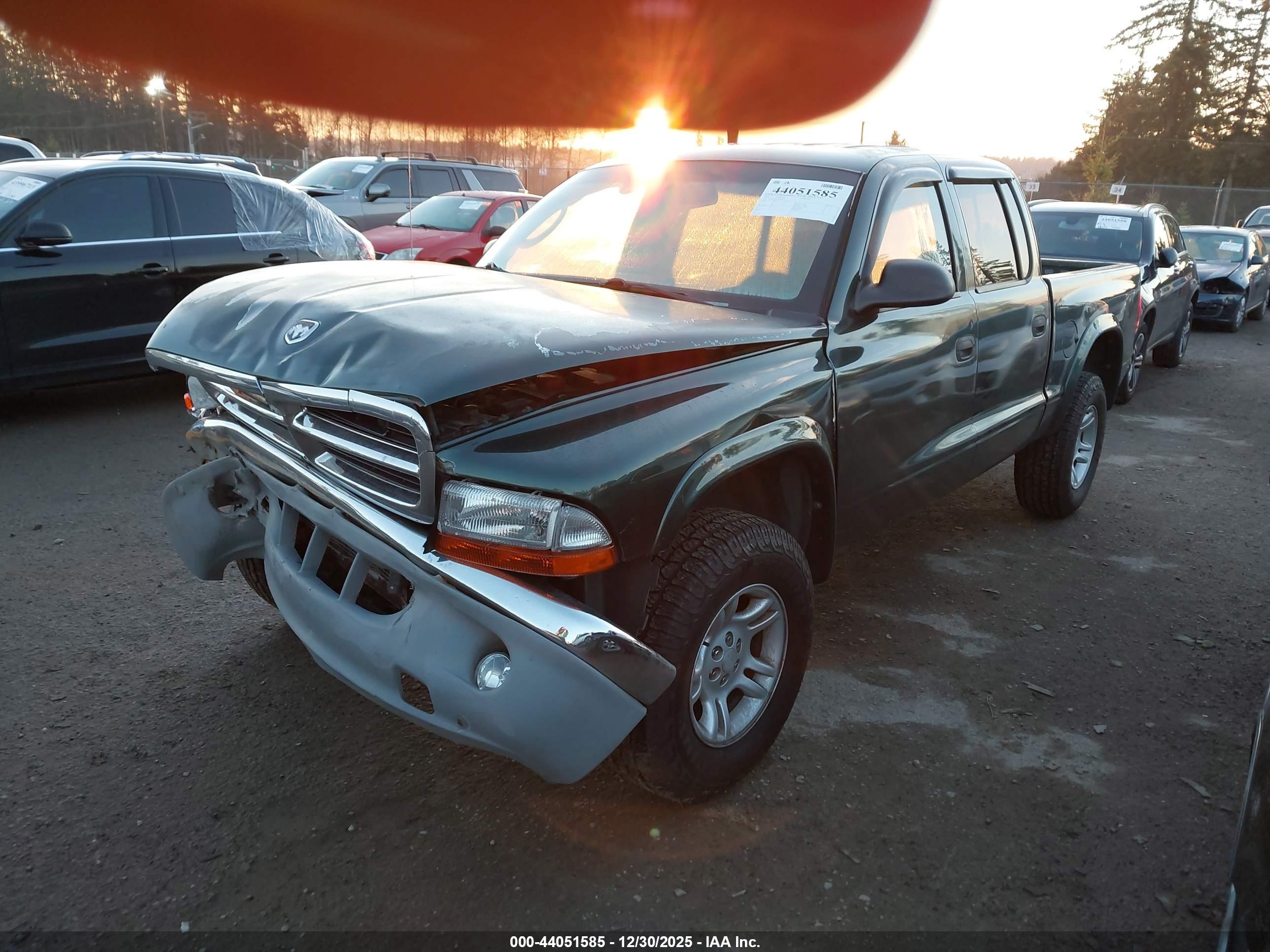 DODGE DAKOTA image 2