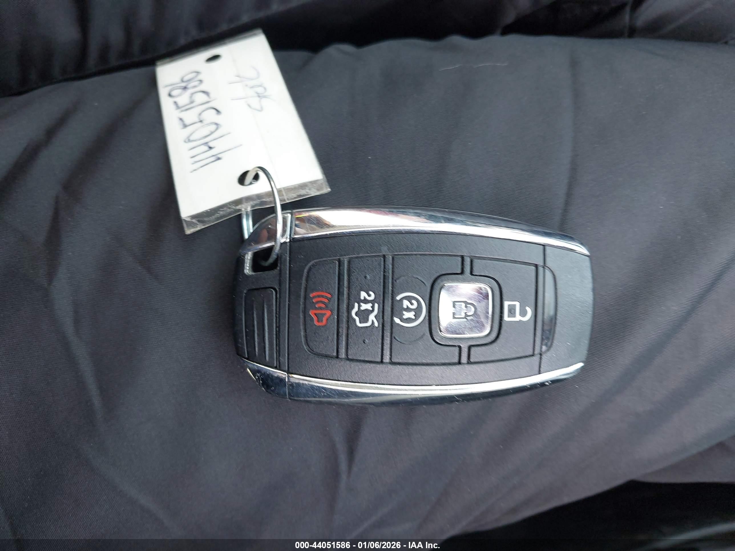 LINCOLN MKC image 11