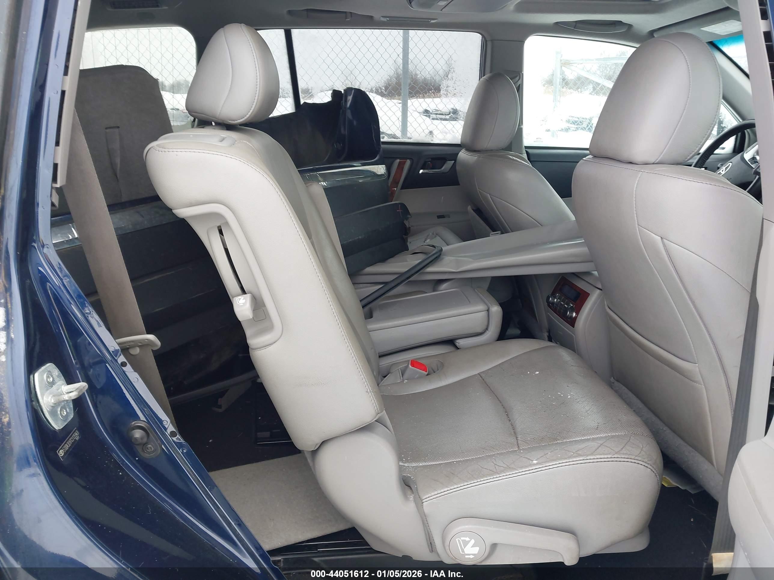 TOYOTA HIGHLANDER image 8