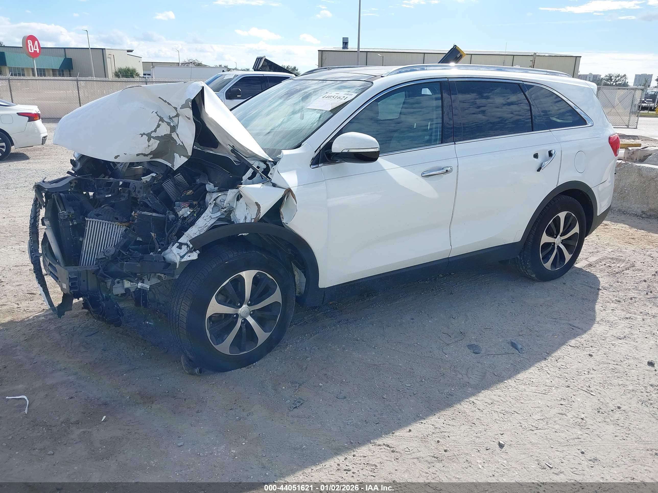 KIA SORENTO image 2