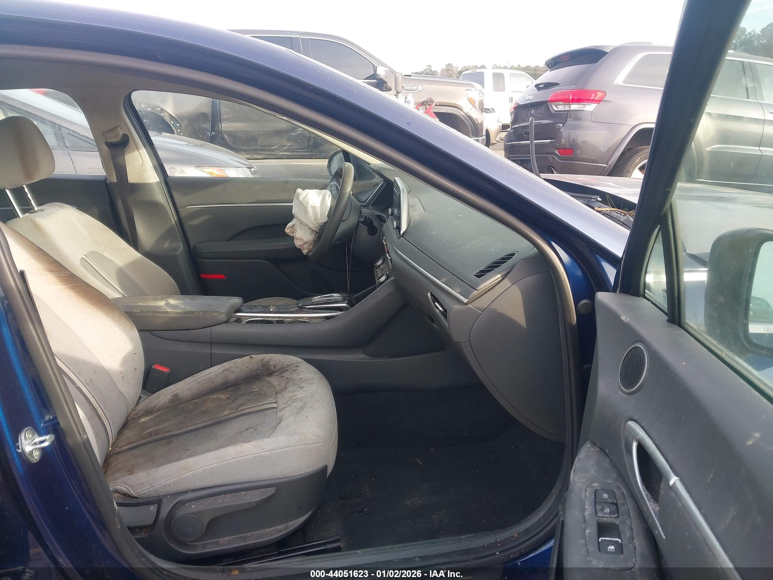 HYUNDAI SONATA image 5